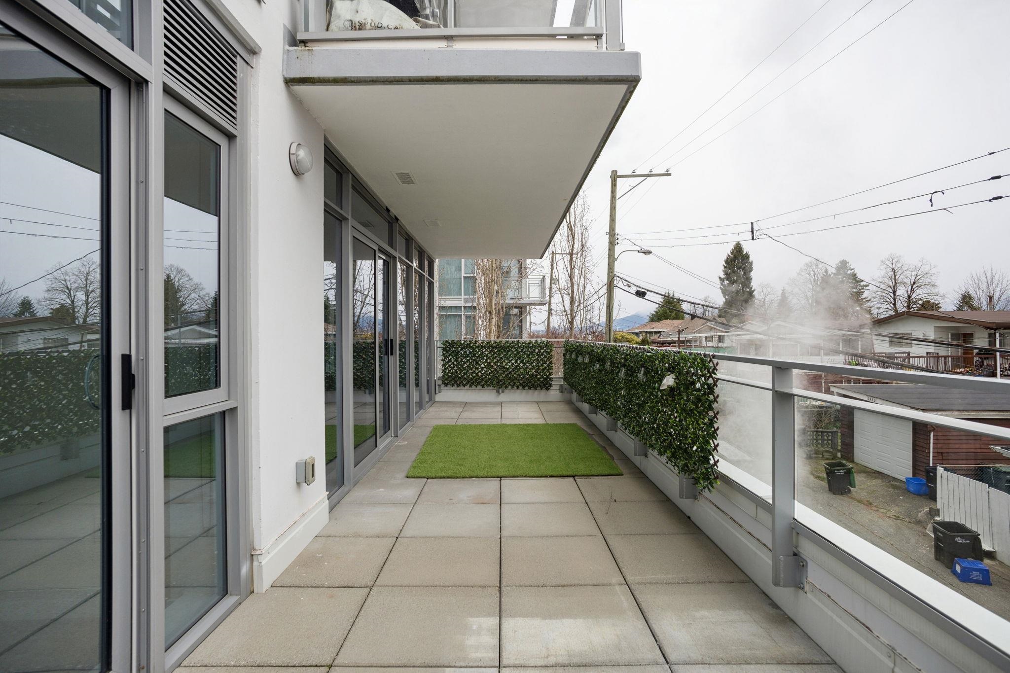 302 2455 KINGSWAY