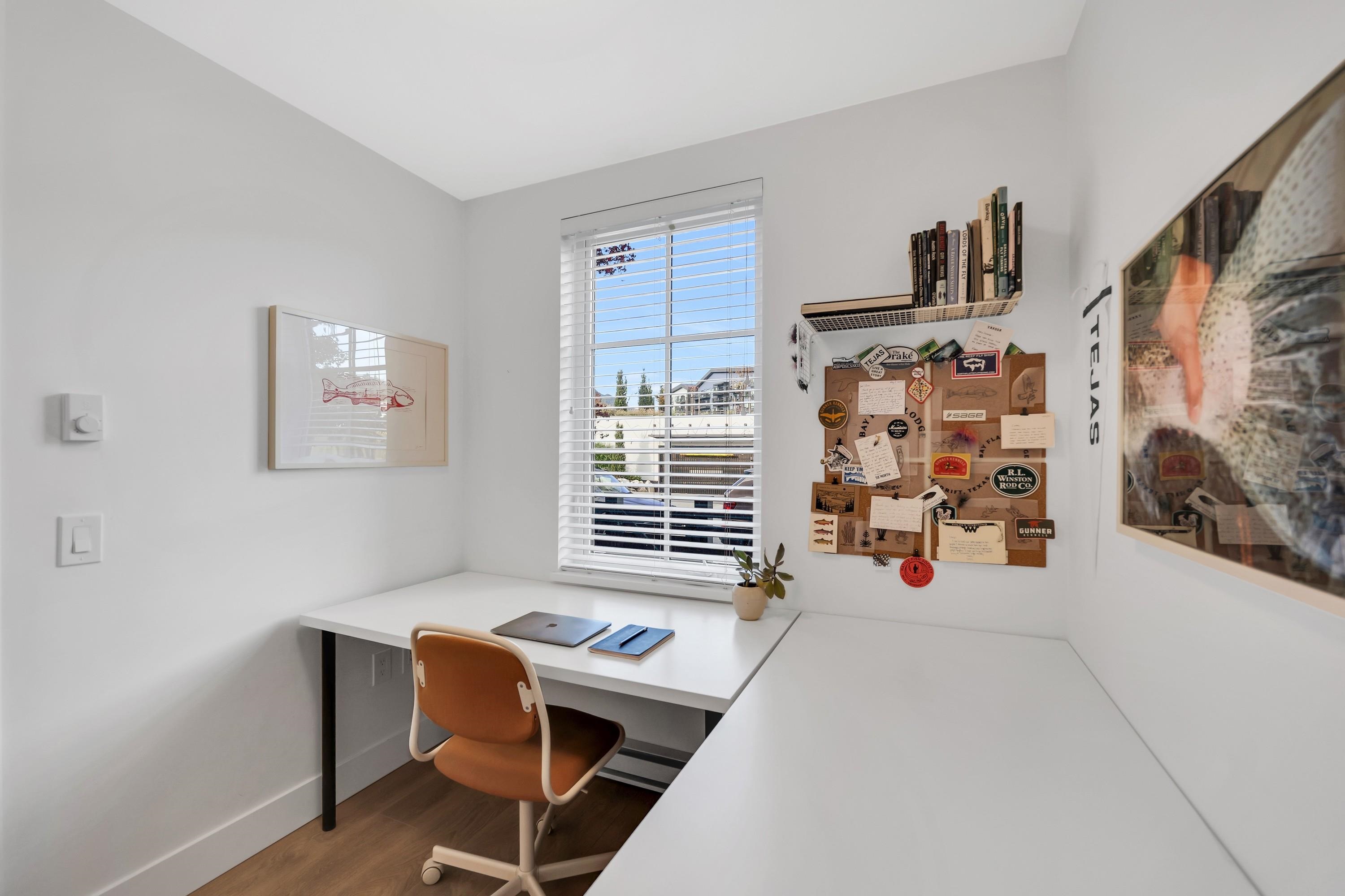 1379 MARINASIDE PLACE