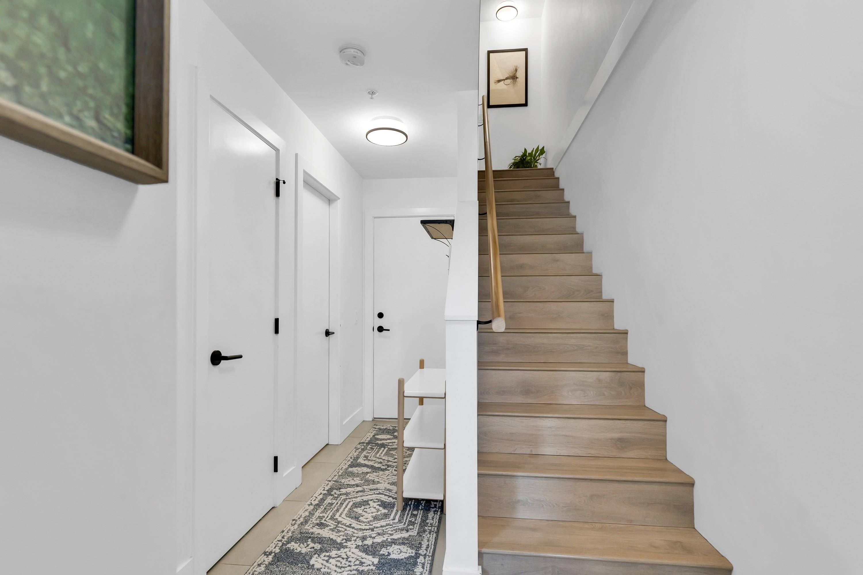 1379 MARINASIDE PLACE