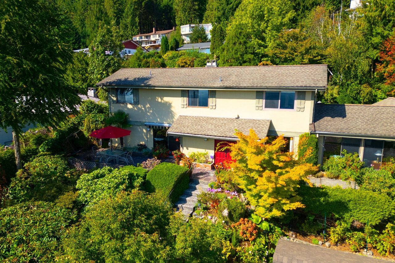560 CRAIGMOHR DRIVE