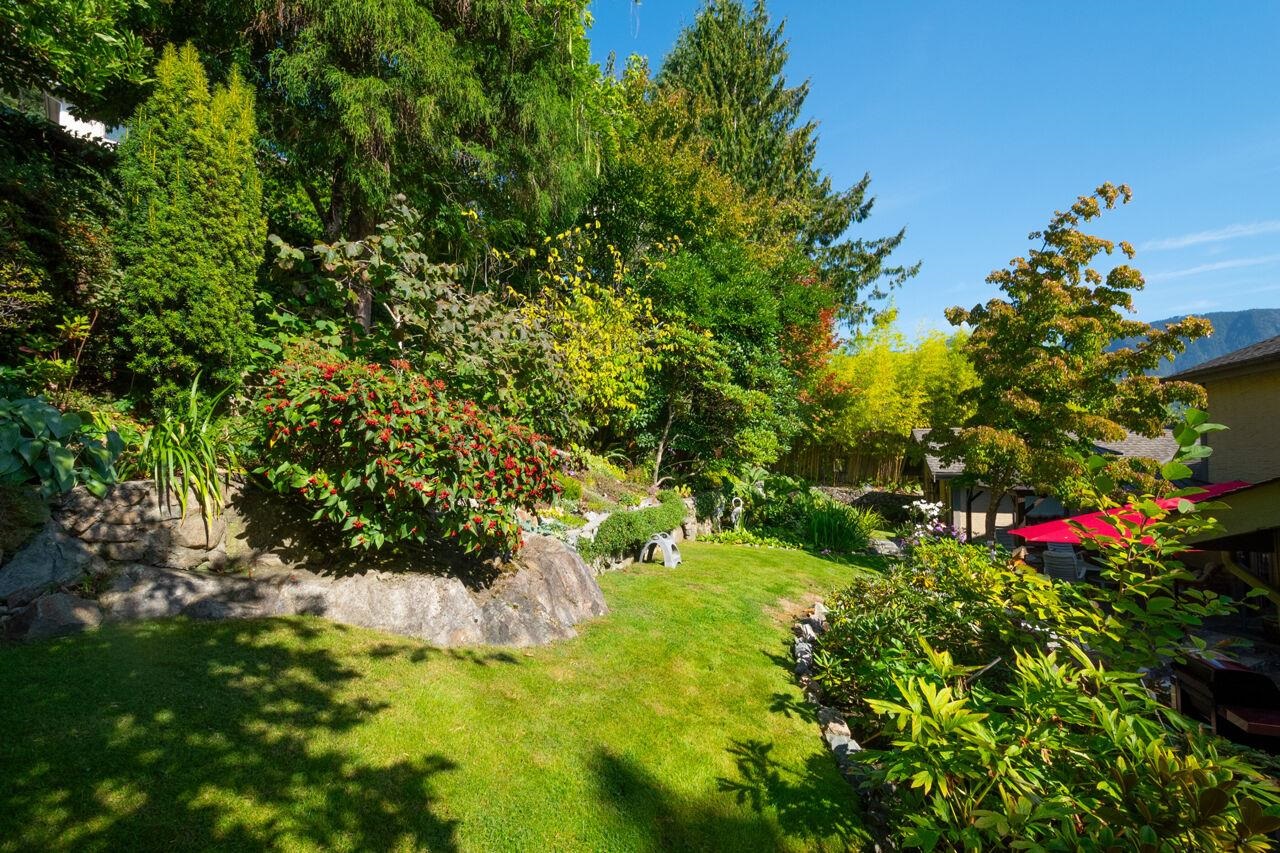 560 CRAIGMOHR DRIVE
