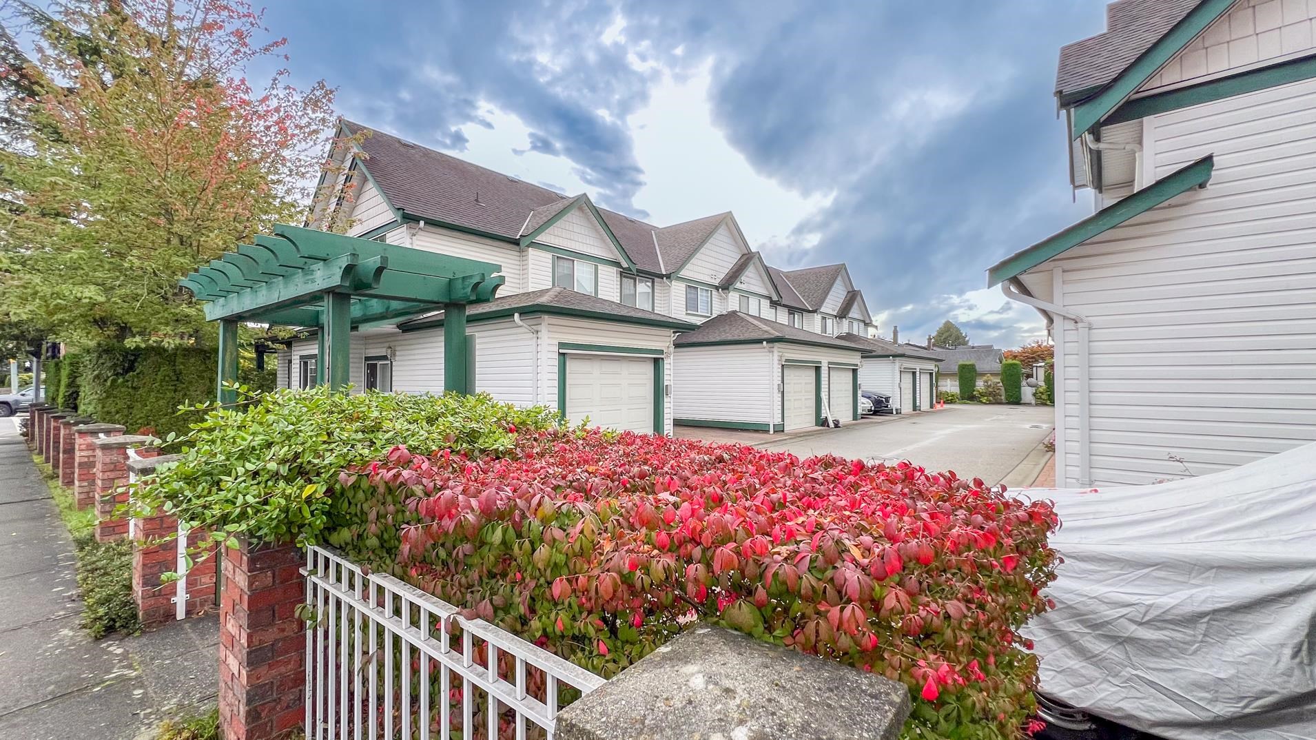 6 9893 FRANCIS ROAD