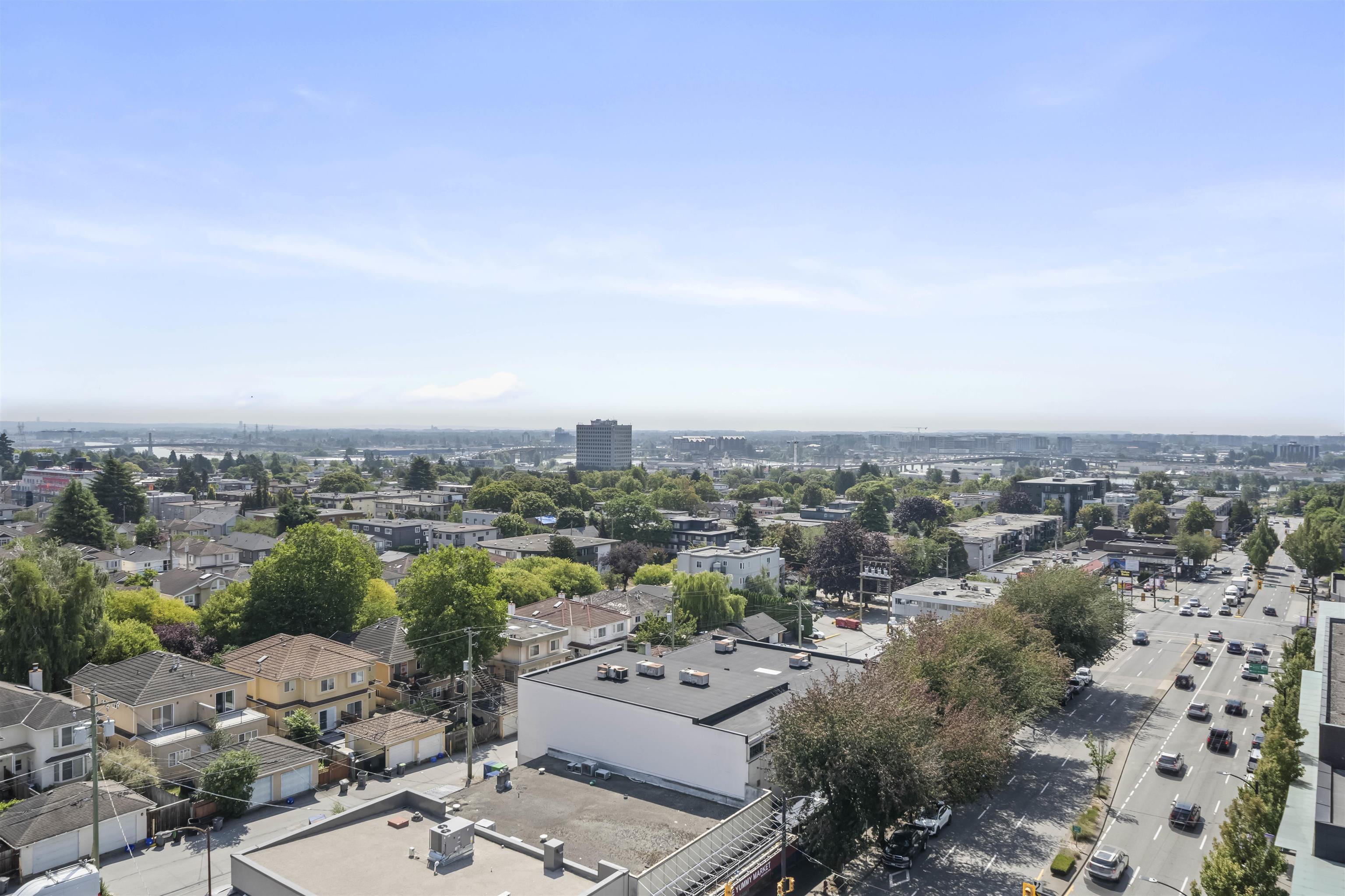 904 8415 GRANVILLE STREET
