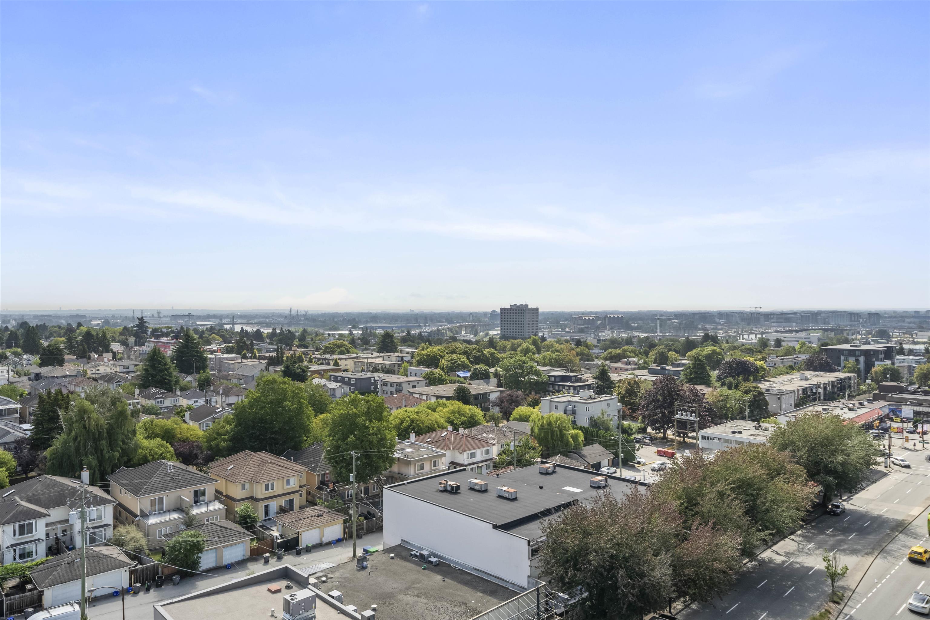 905 8415 GRANVILLE STREET