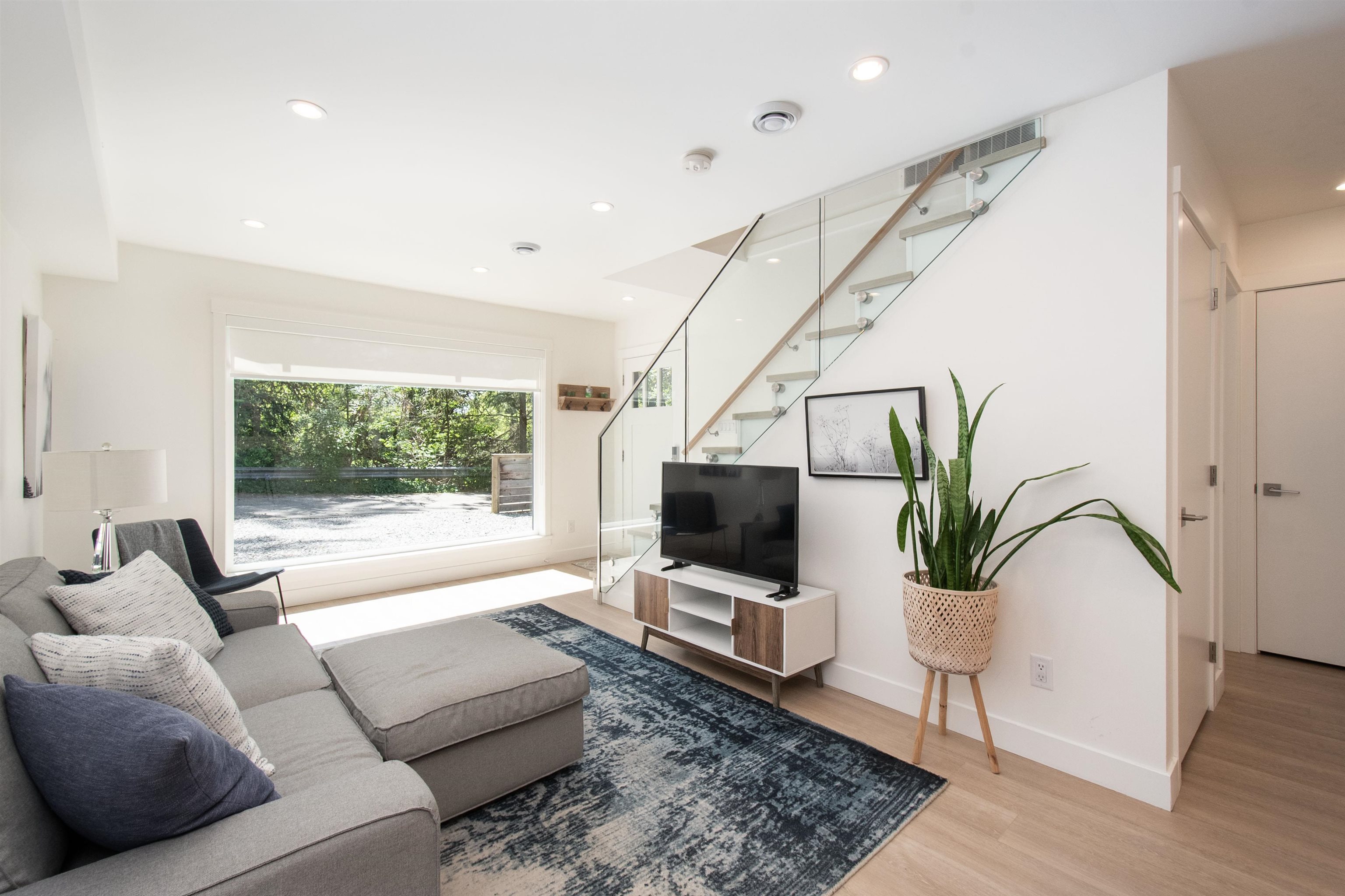 361 W 19TH STREET
