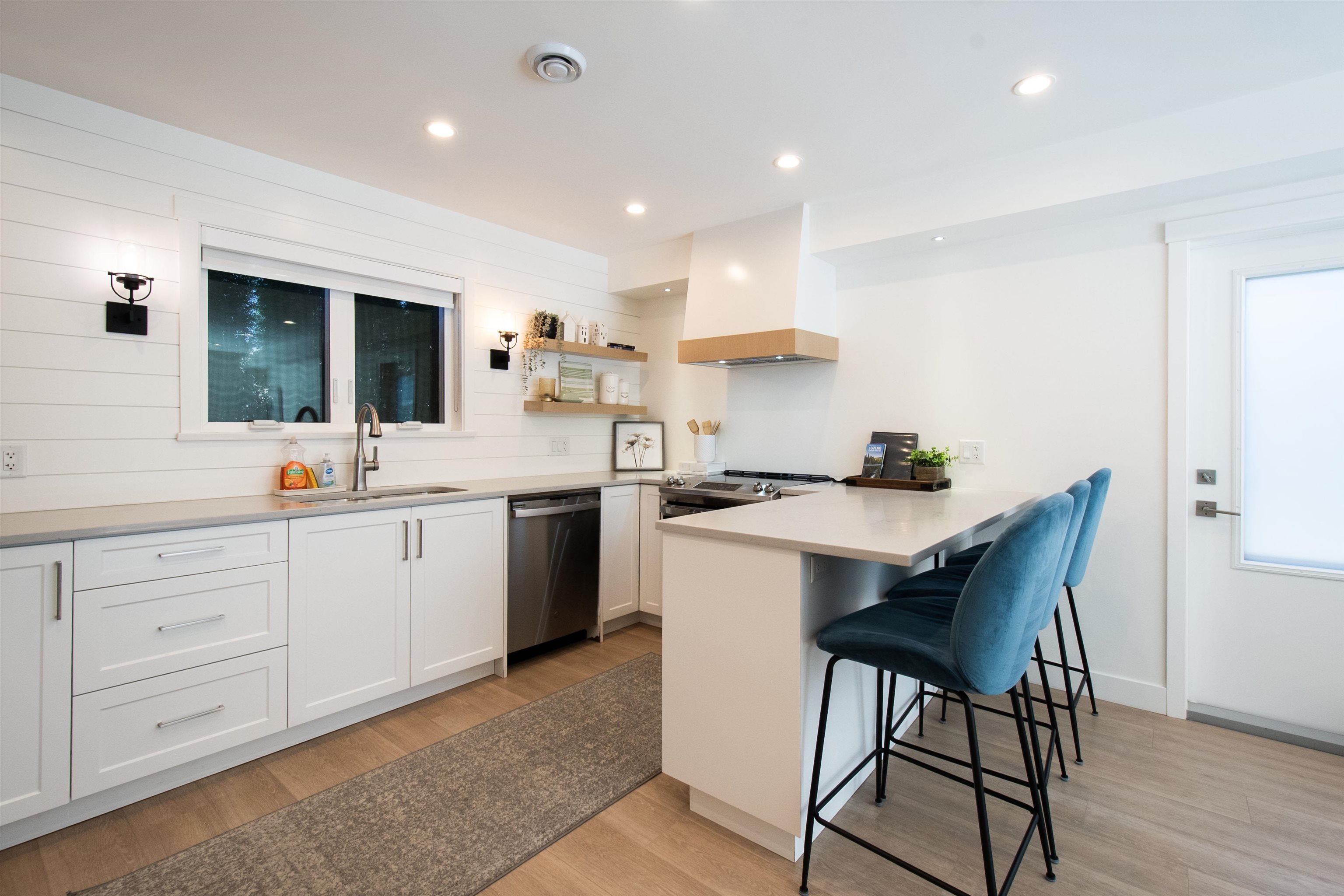 361 W 19TH STREET