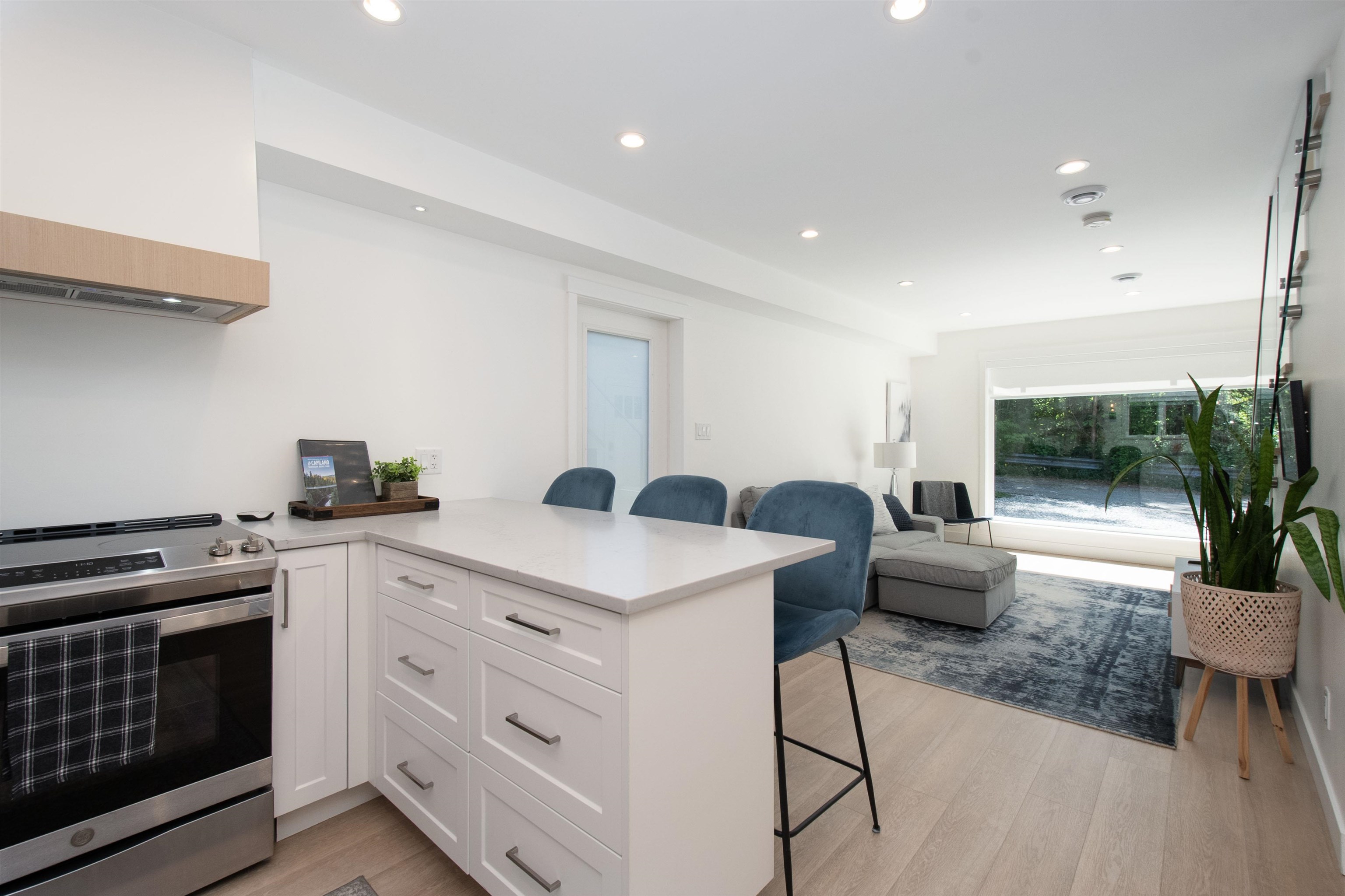 361 W 19TH STREET