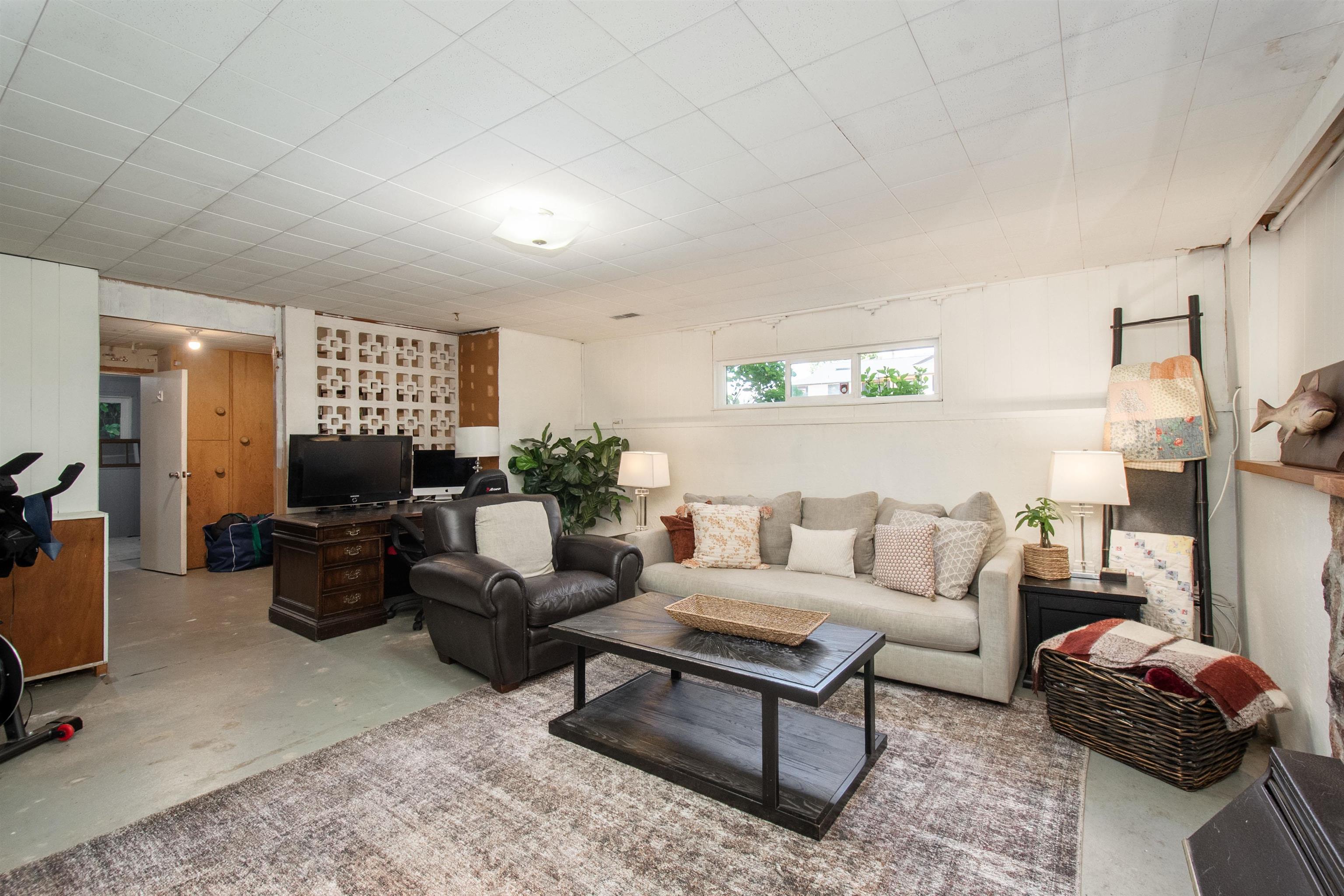 361 W 19TH STREET
