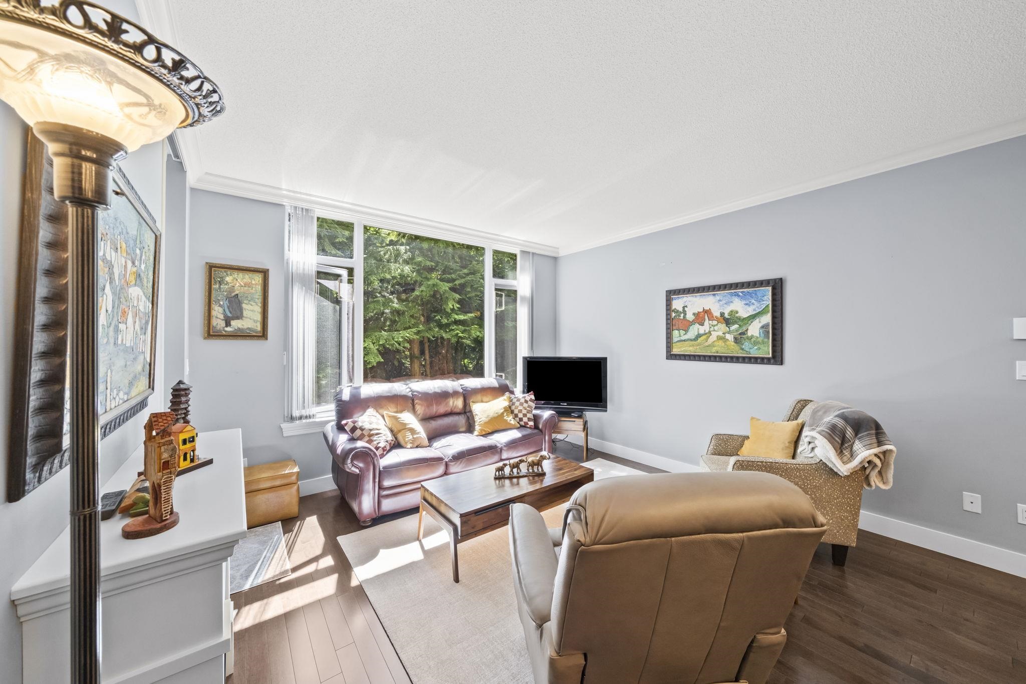 405 2950 PANORAMA DRIVE