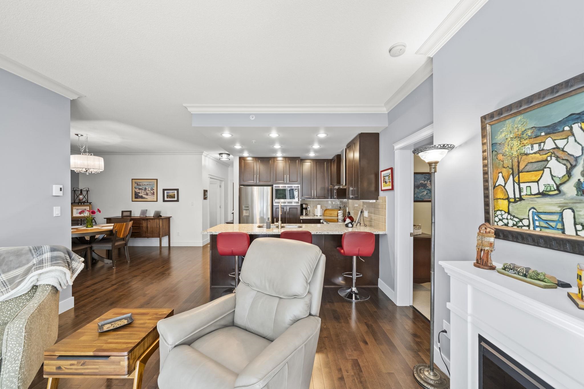 405 2950 PANORAMA DRIVE