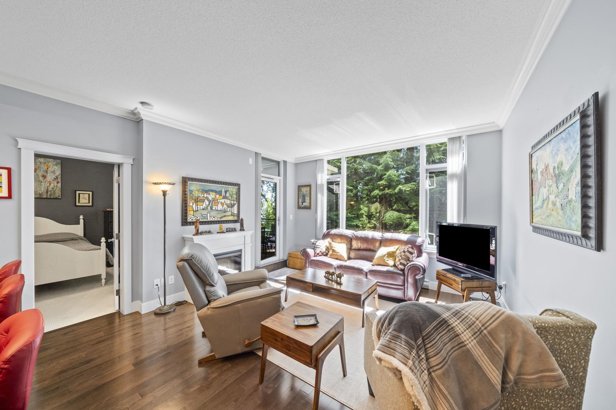 405 2950 PANORAMA DRIVE