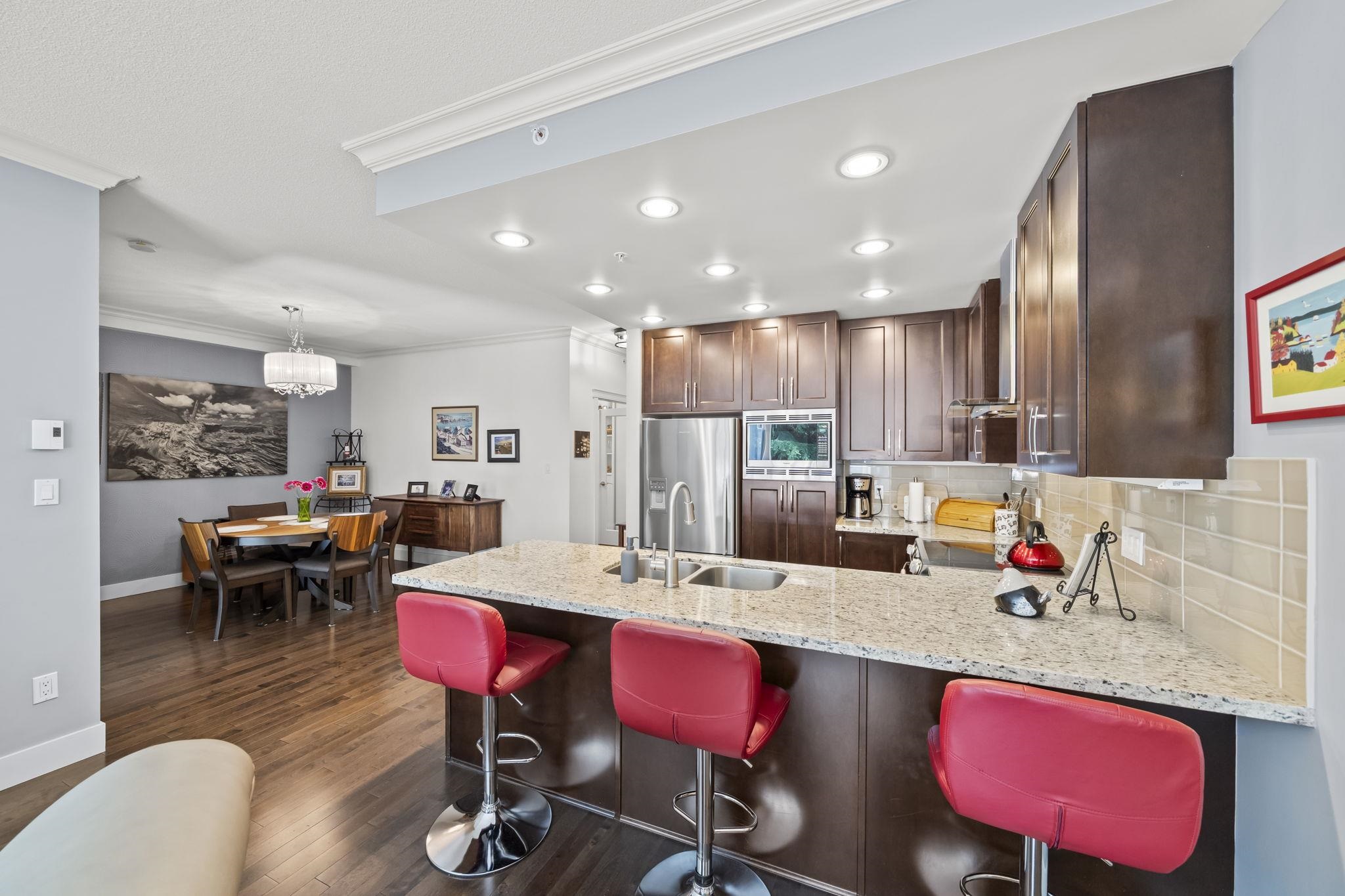 405 2950 PANORAMA DRIVE