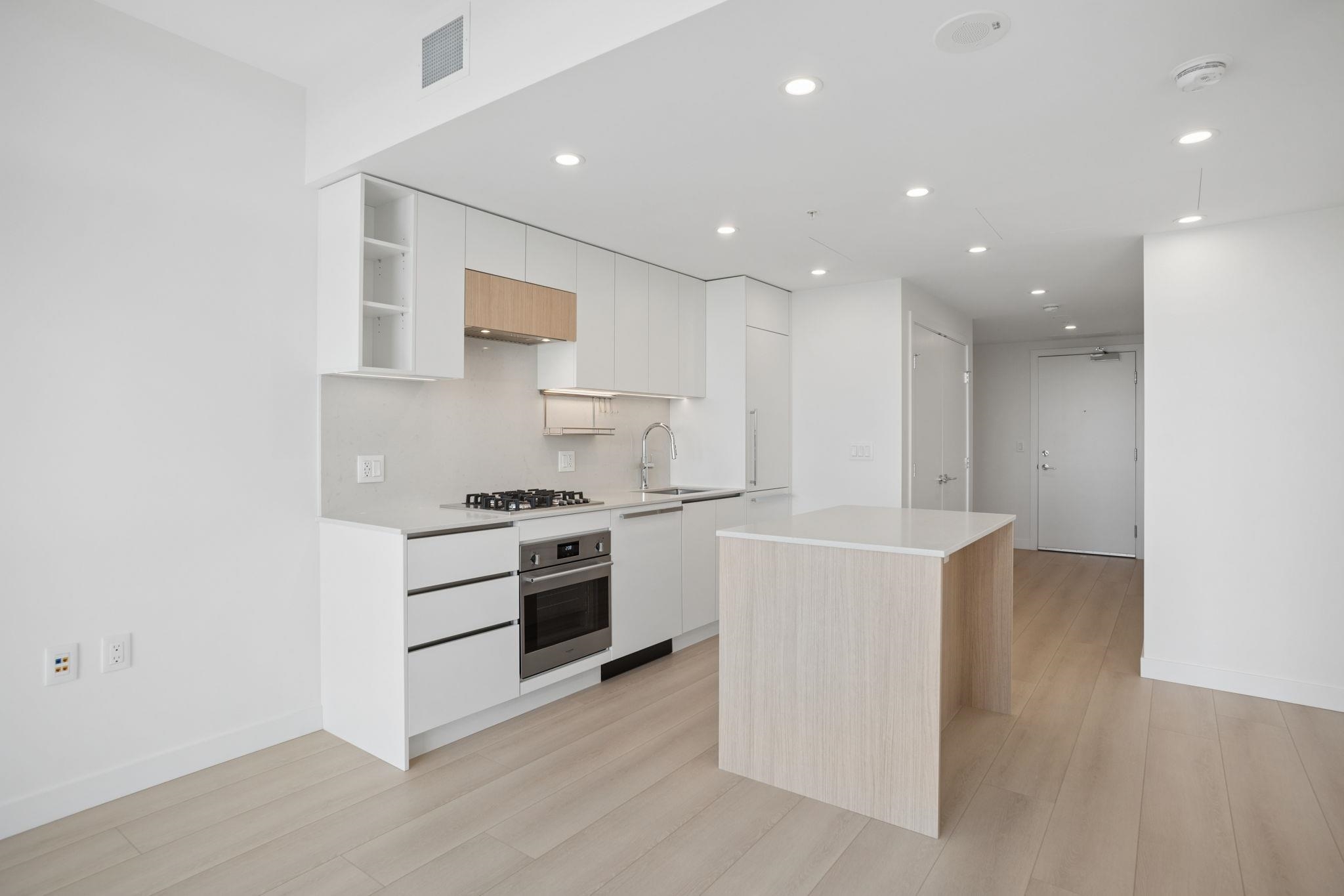 2905 13573 98A AVENUE