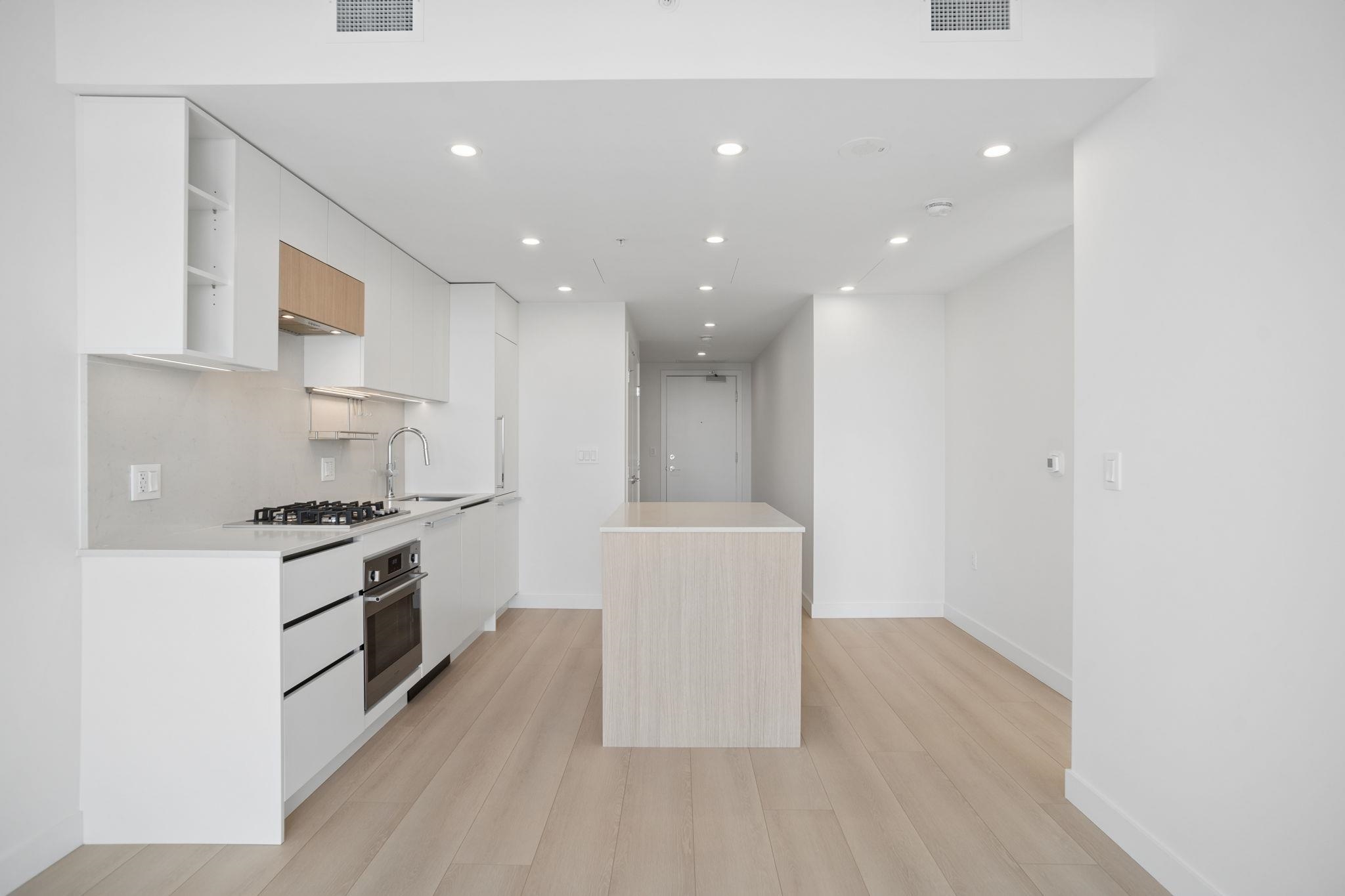 2905 13573 98A AVENUE