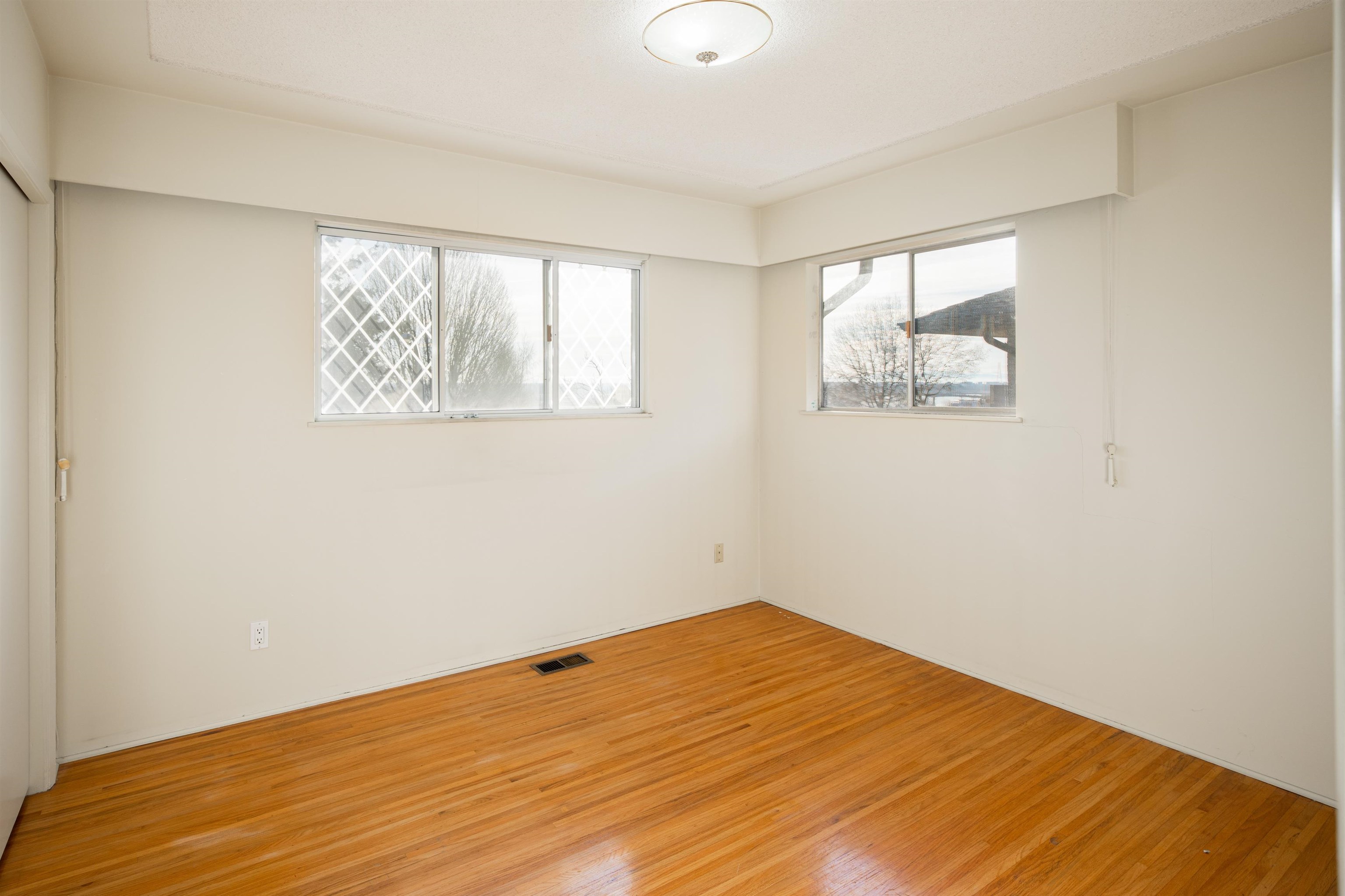 2321 HARRISON DRIVE