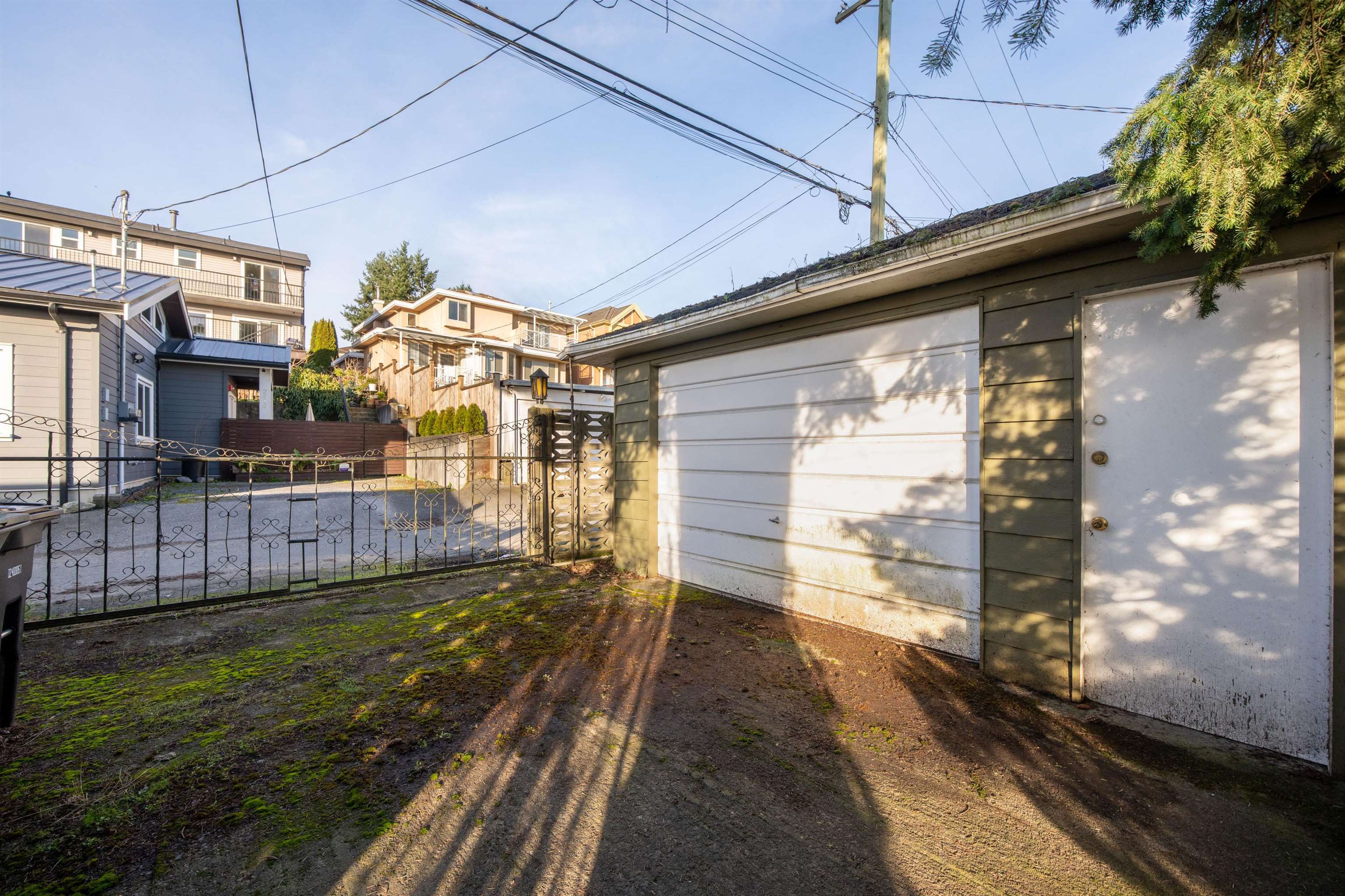 2321 HARRISON DRIVE