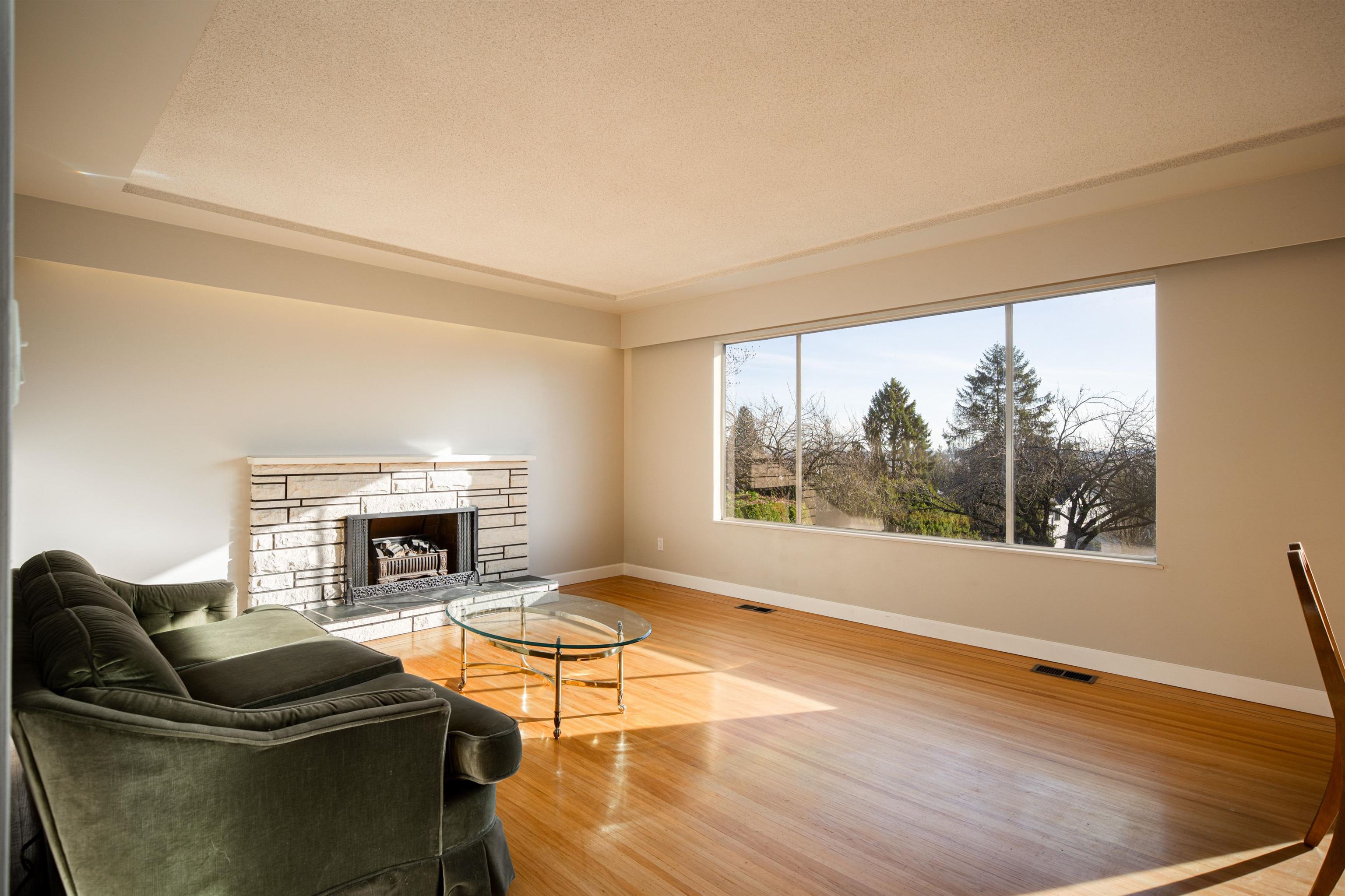2321 HARRISON DRIVE