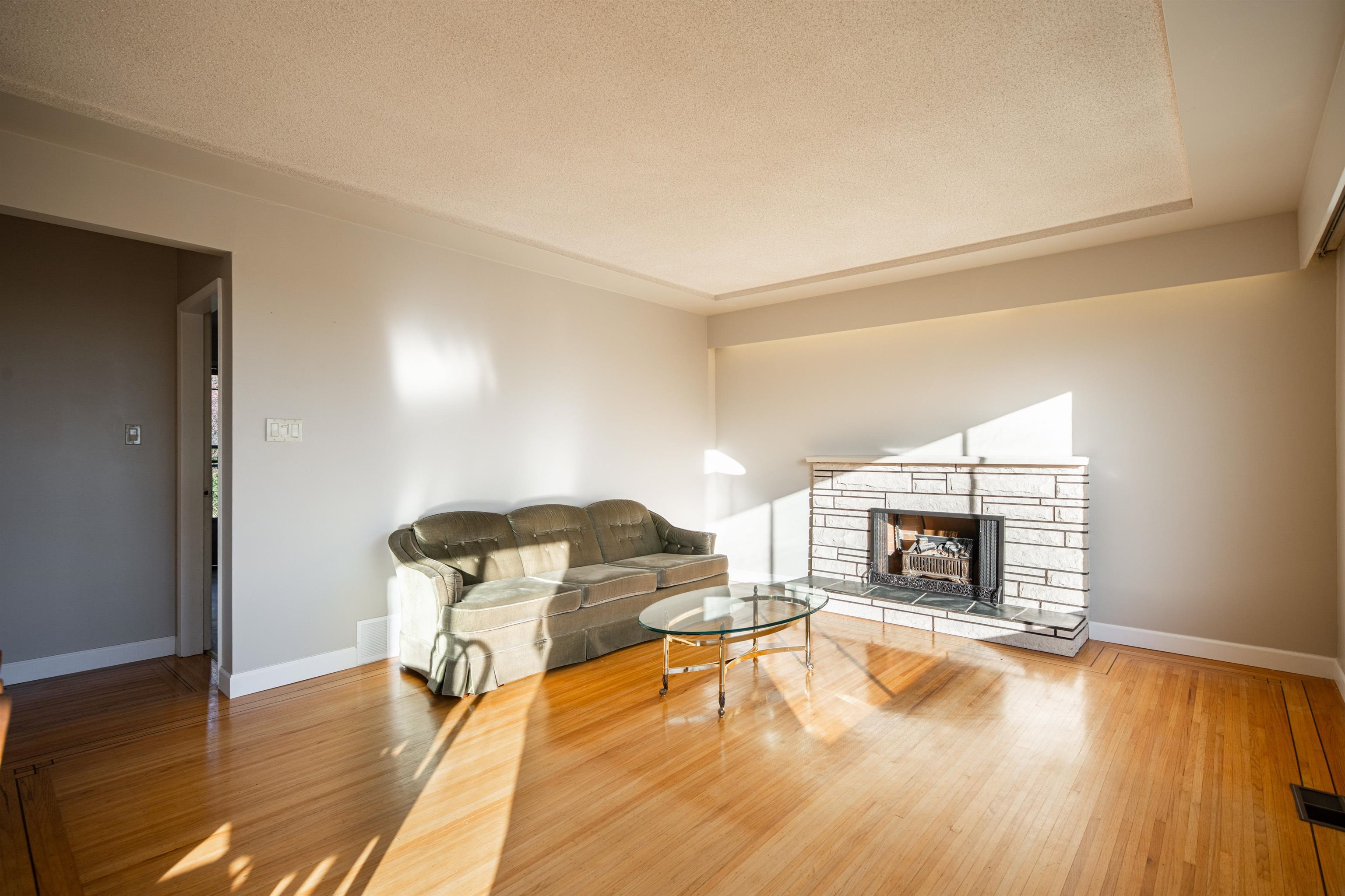2321 HARRISON DRIVE