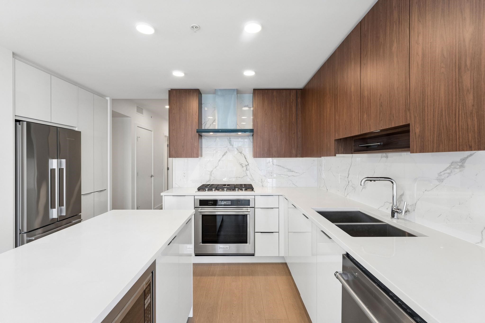 903 7683 PARK CRESCENT