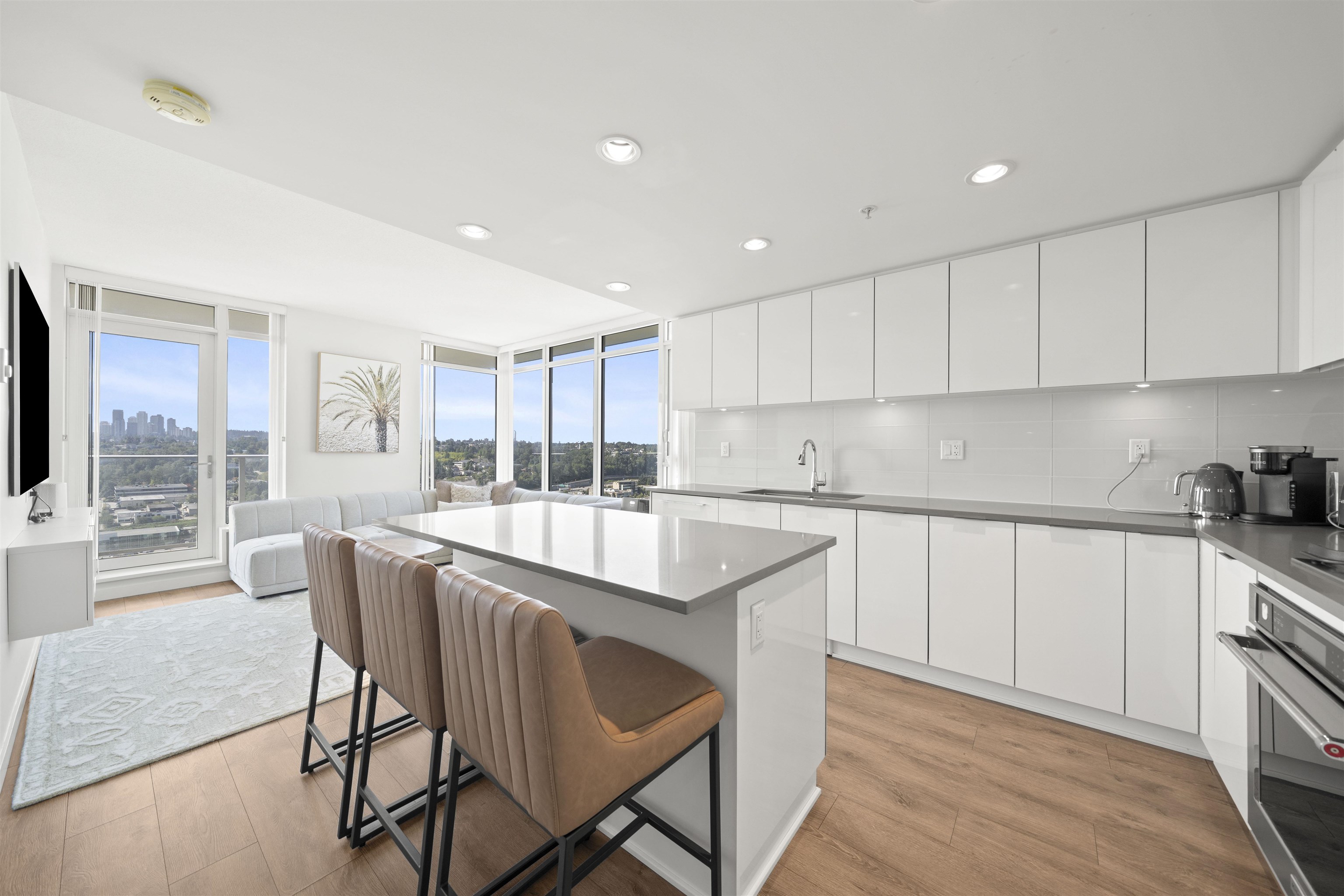 2503 2388 MADISON AVENUE