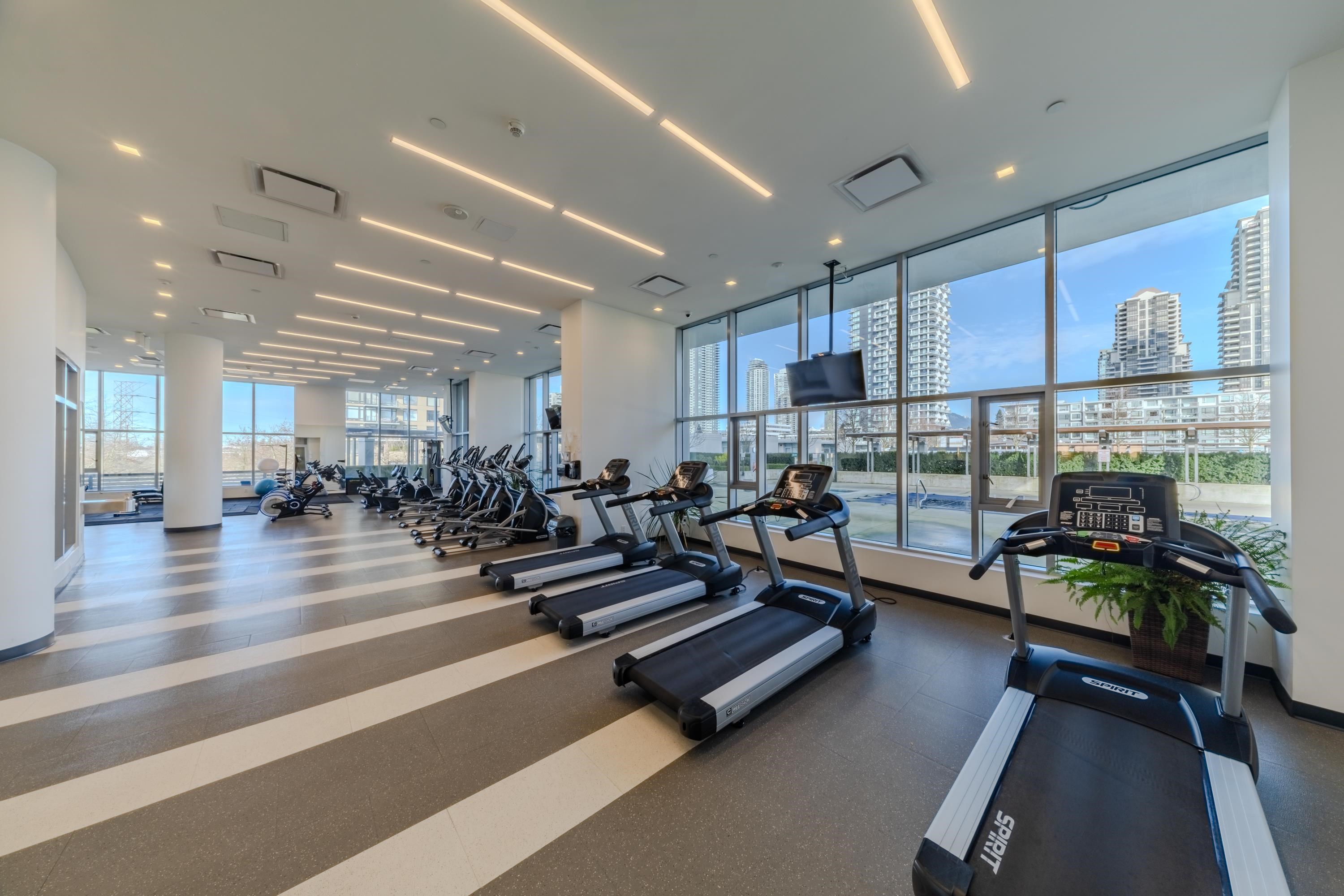 2503 2388 MADISON AVENUE