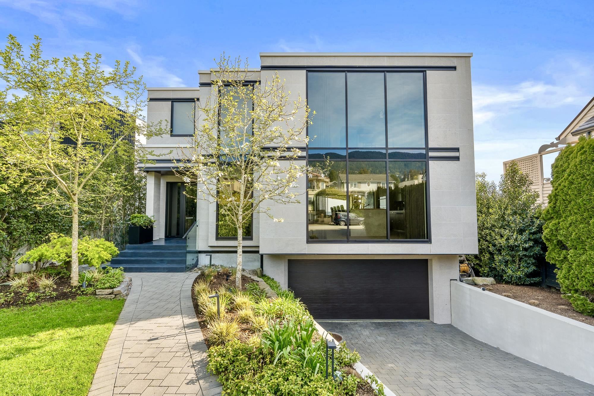 2356 BELLEVUE AVENUE