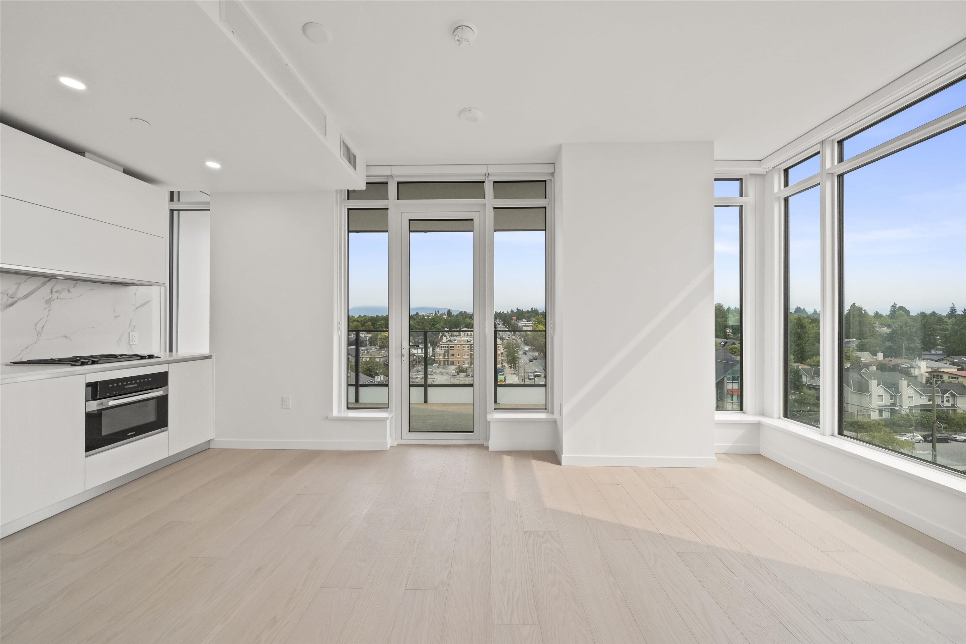 702 8415 GRANVILLE STREET