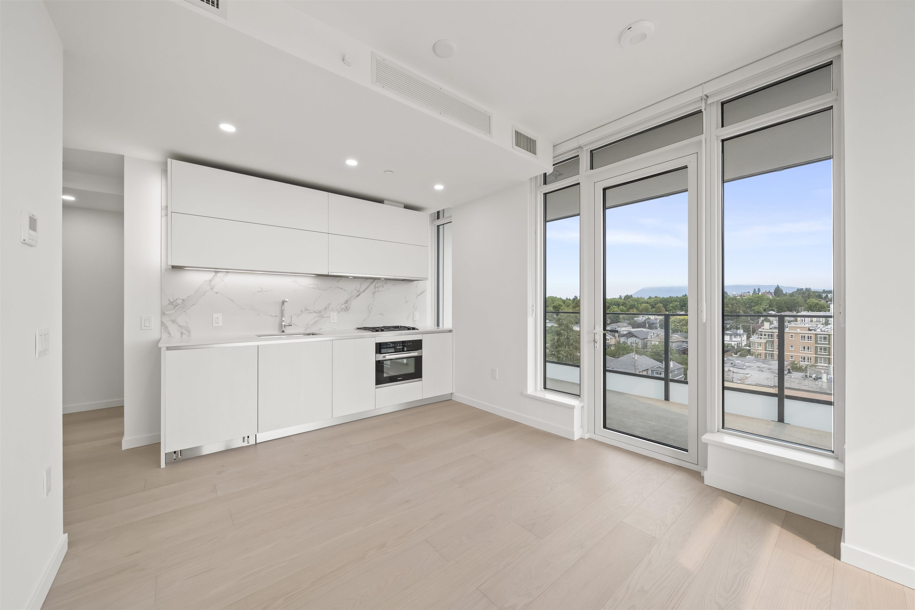 702 8415 GRANVILLE STREET