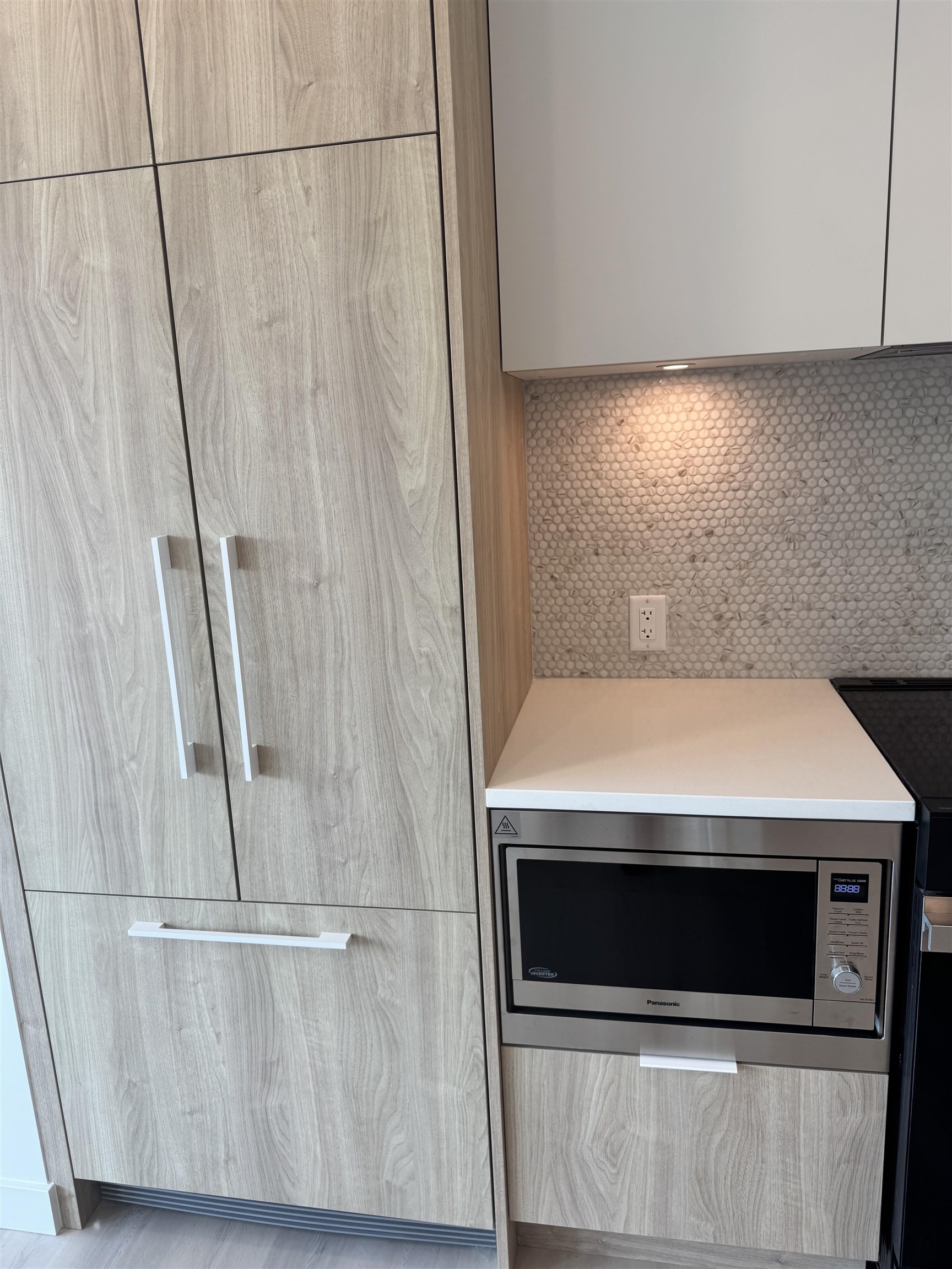 30* 1616 LLOYD AVENUE