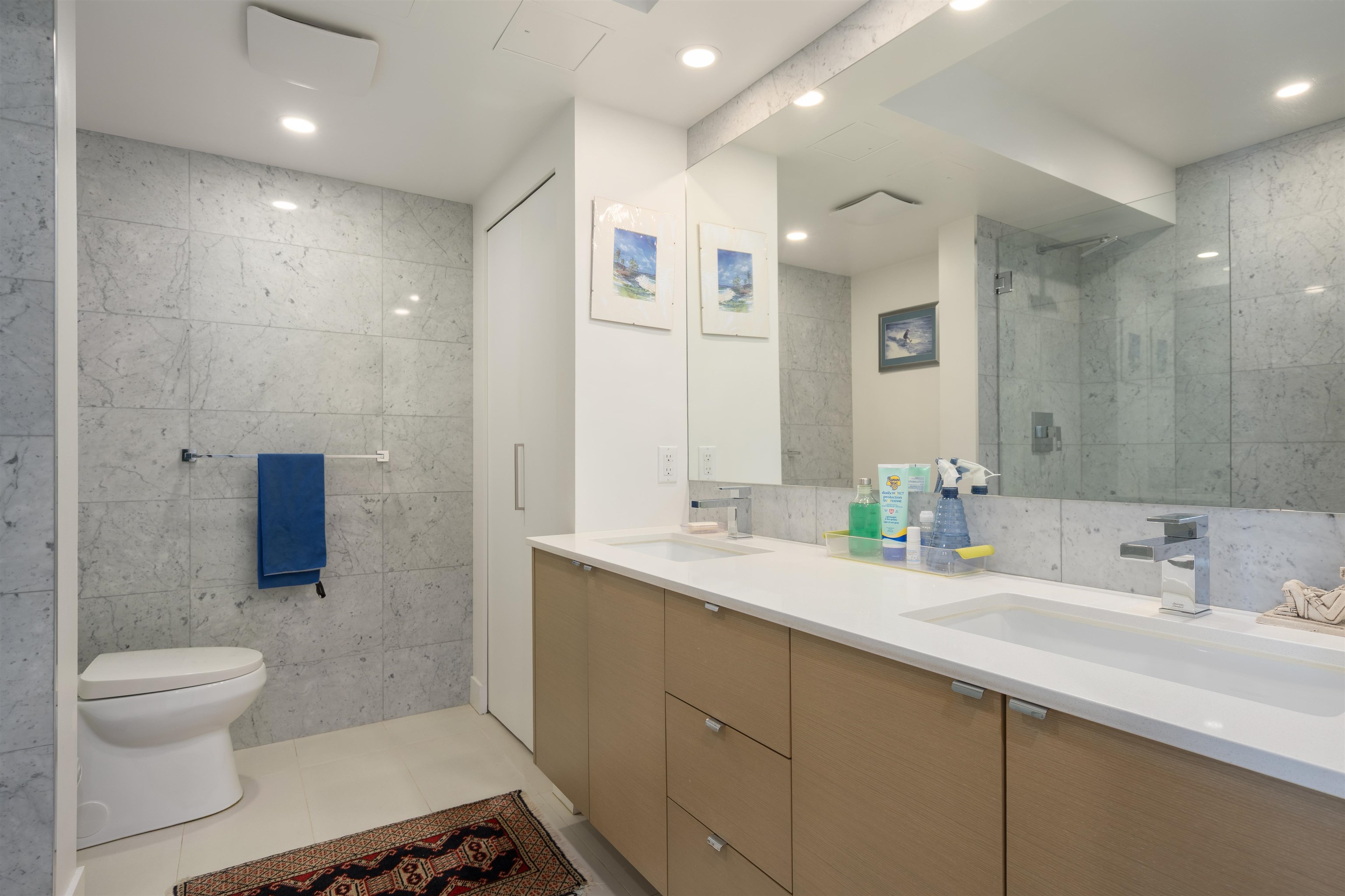 1402 1020 HARWOOD STREET