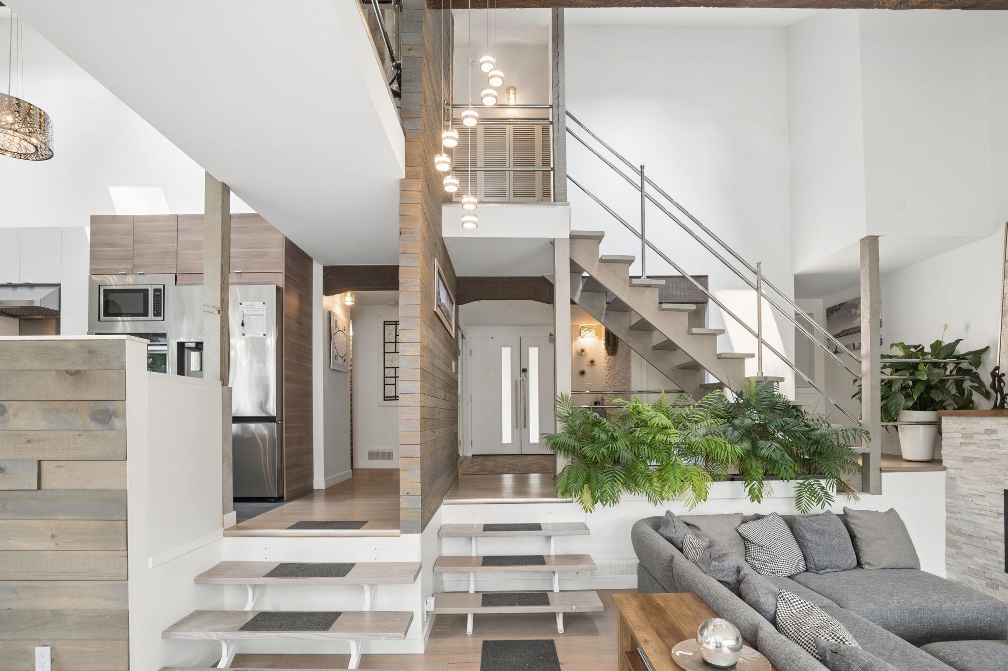 5781 CRANLEY DRIVE