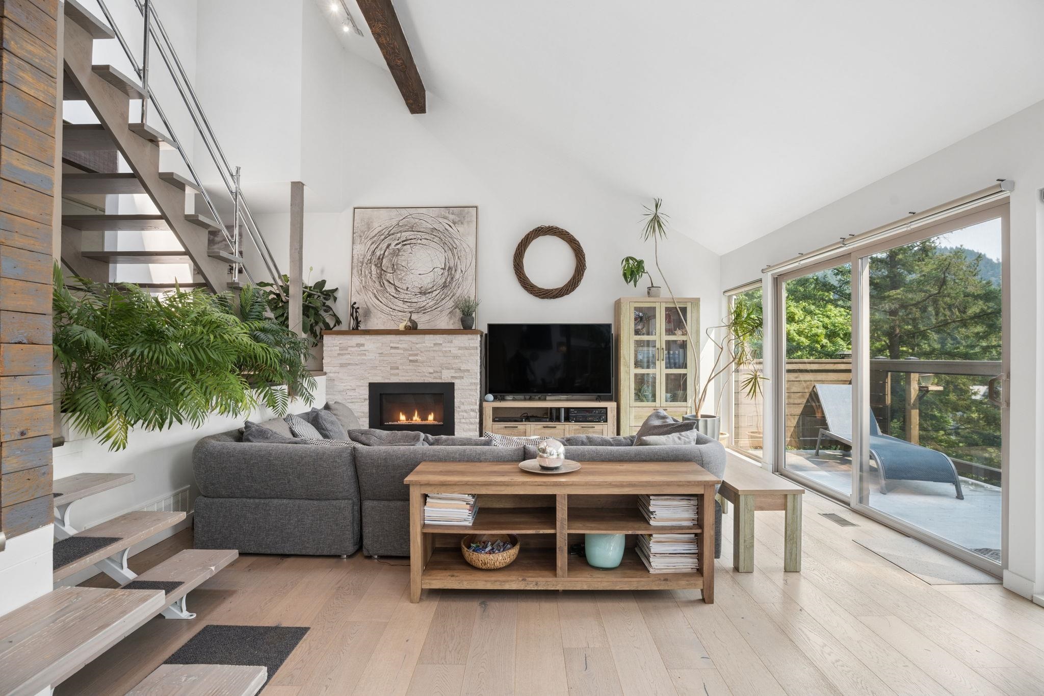 5781 CRANLEY DRIVE