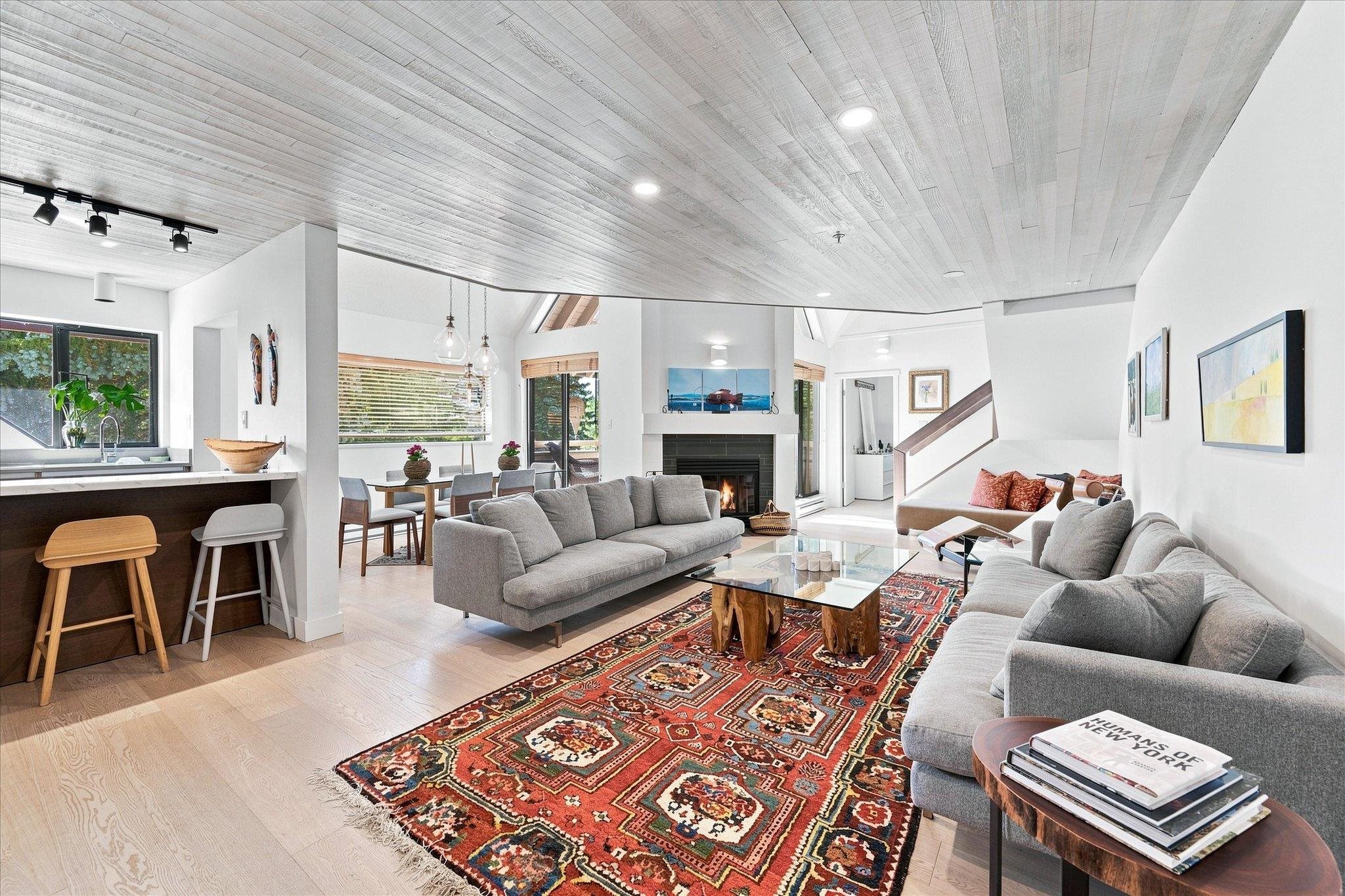 4 4637 BLACKCOMB WAY