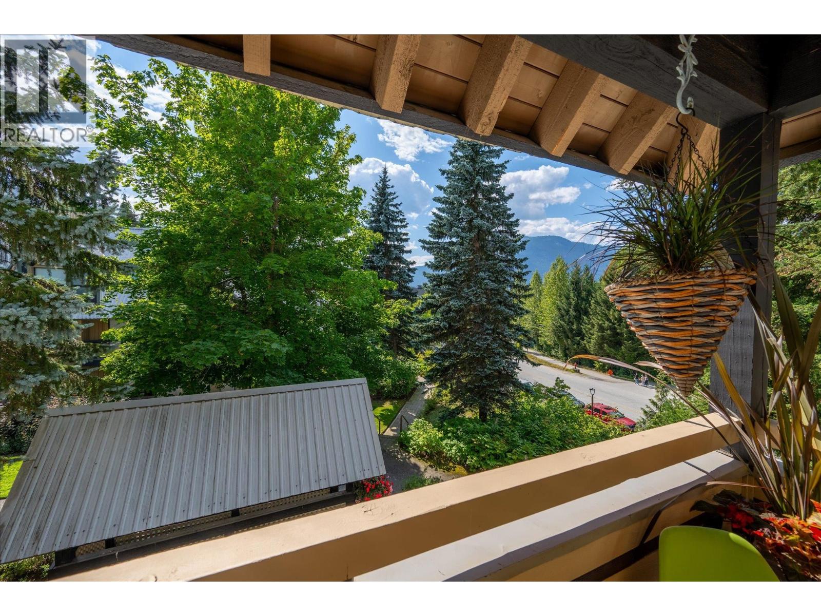 4 4637 BLACKCOMB WAY