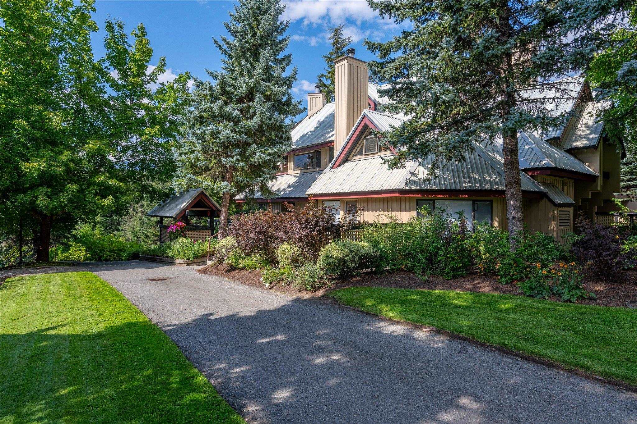 4 4637 BLACKCOMB WAY
