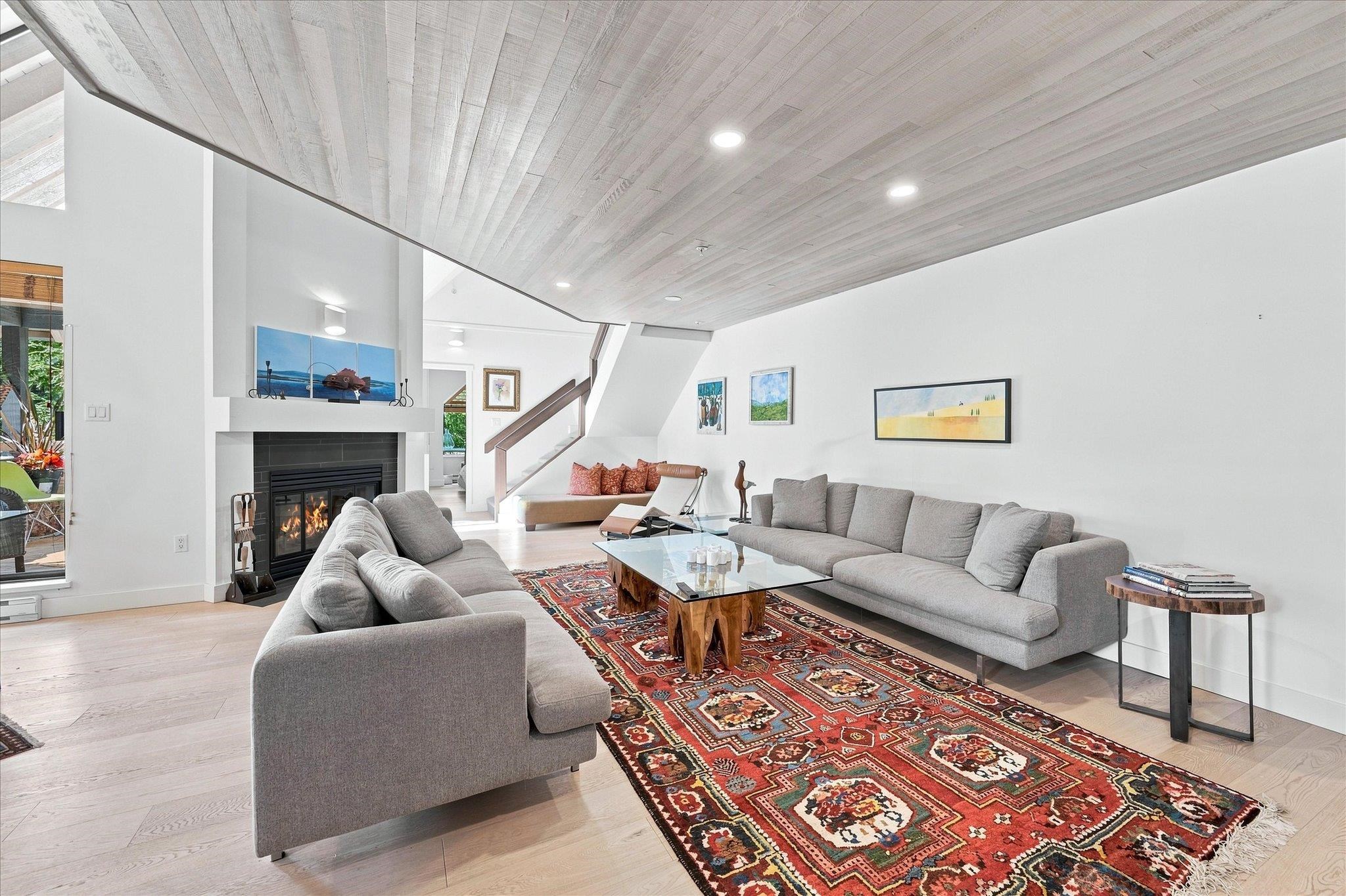 4 4637 BLACKCOMB WAY