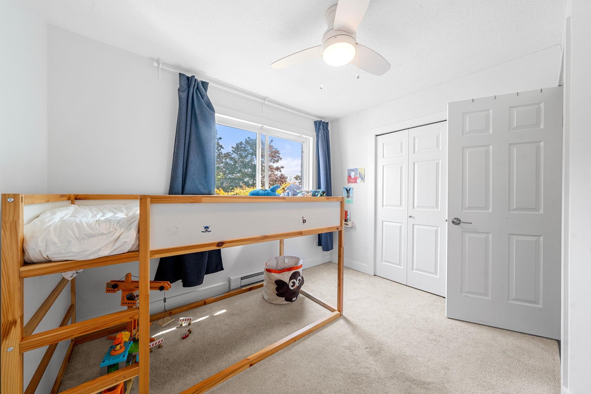4 230 W 16TH STREET