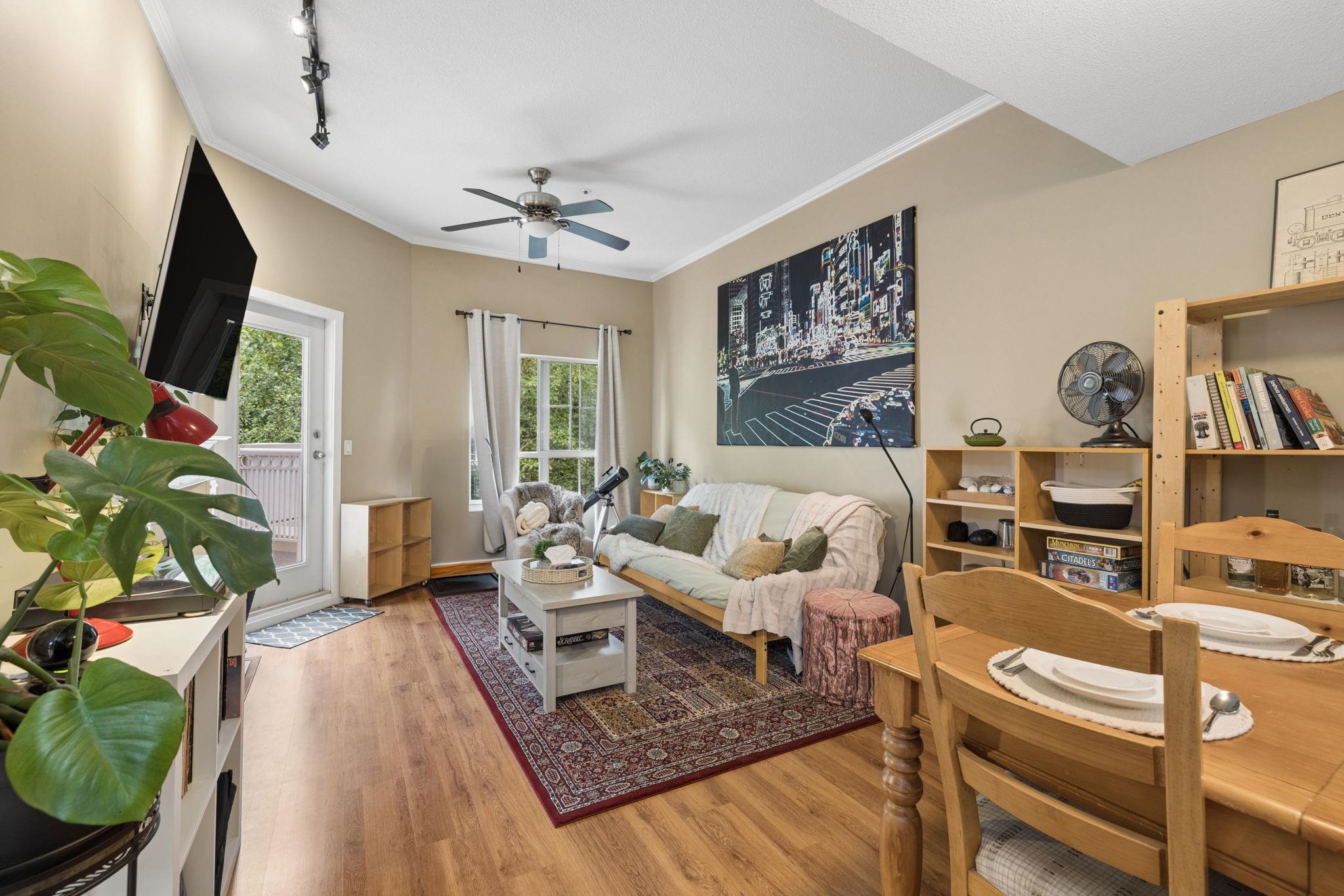 418 2960 PRINCESS CRESCENT