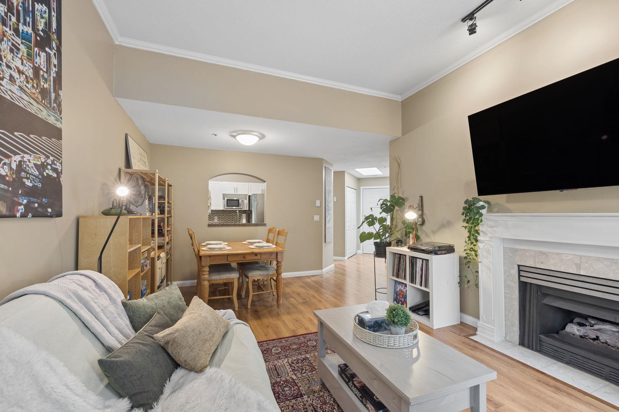 418 2960 PRINCESS CRESCENT