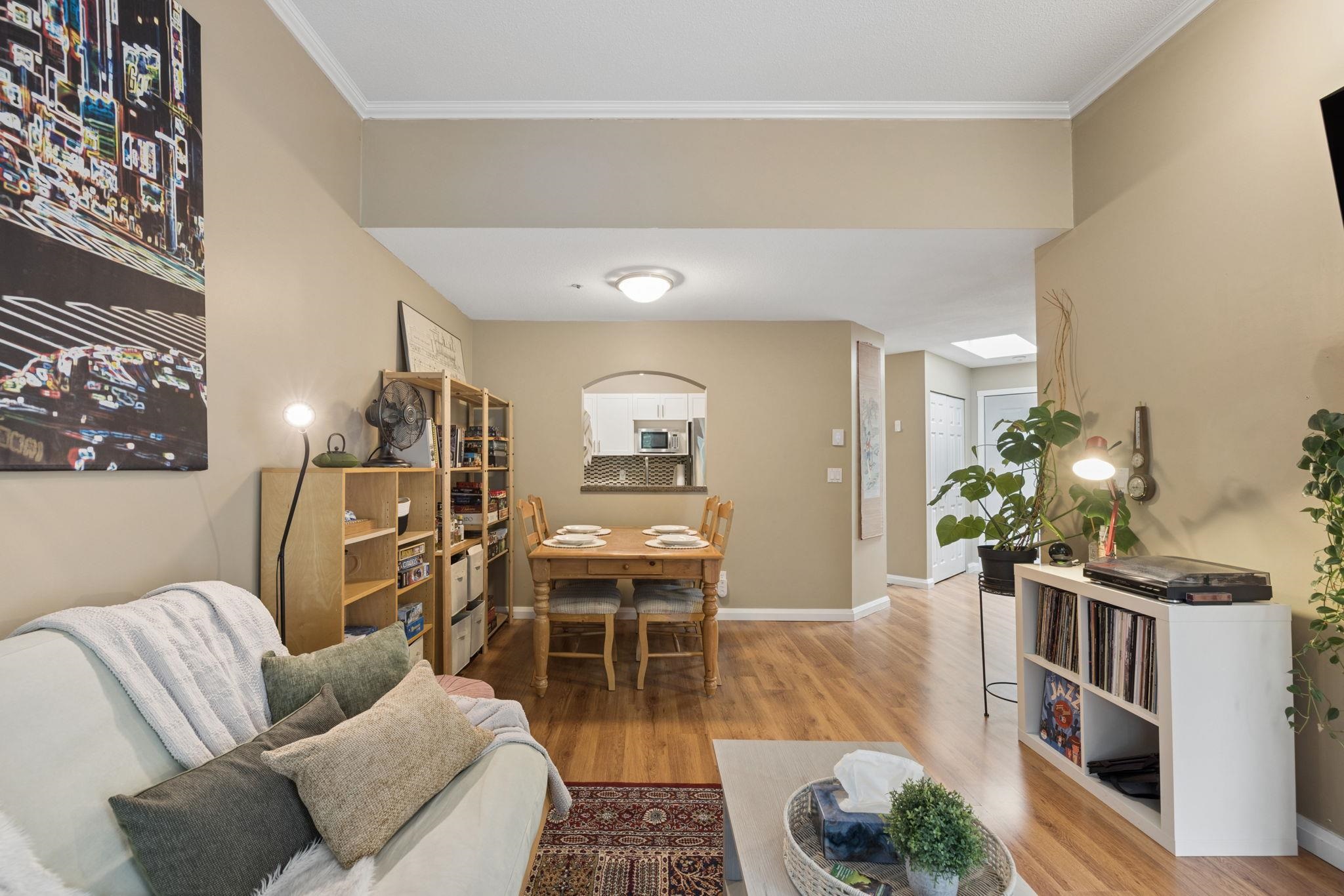 418 2960 PRINCESS CRESCENT