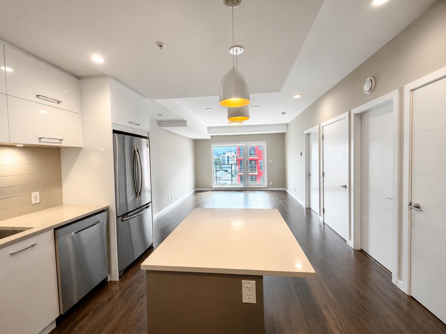 512 38033 SECOND AVENUE