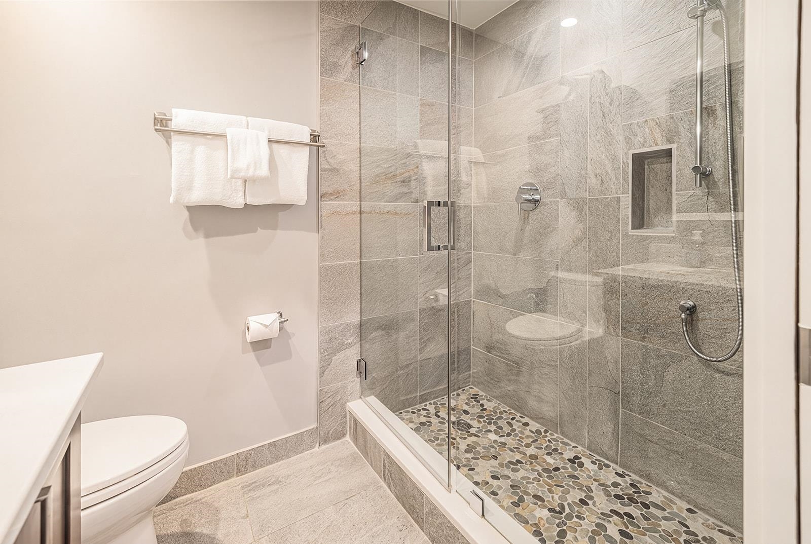 203 3217 BLUEBERRY DRIVE