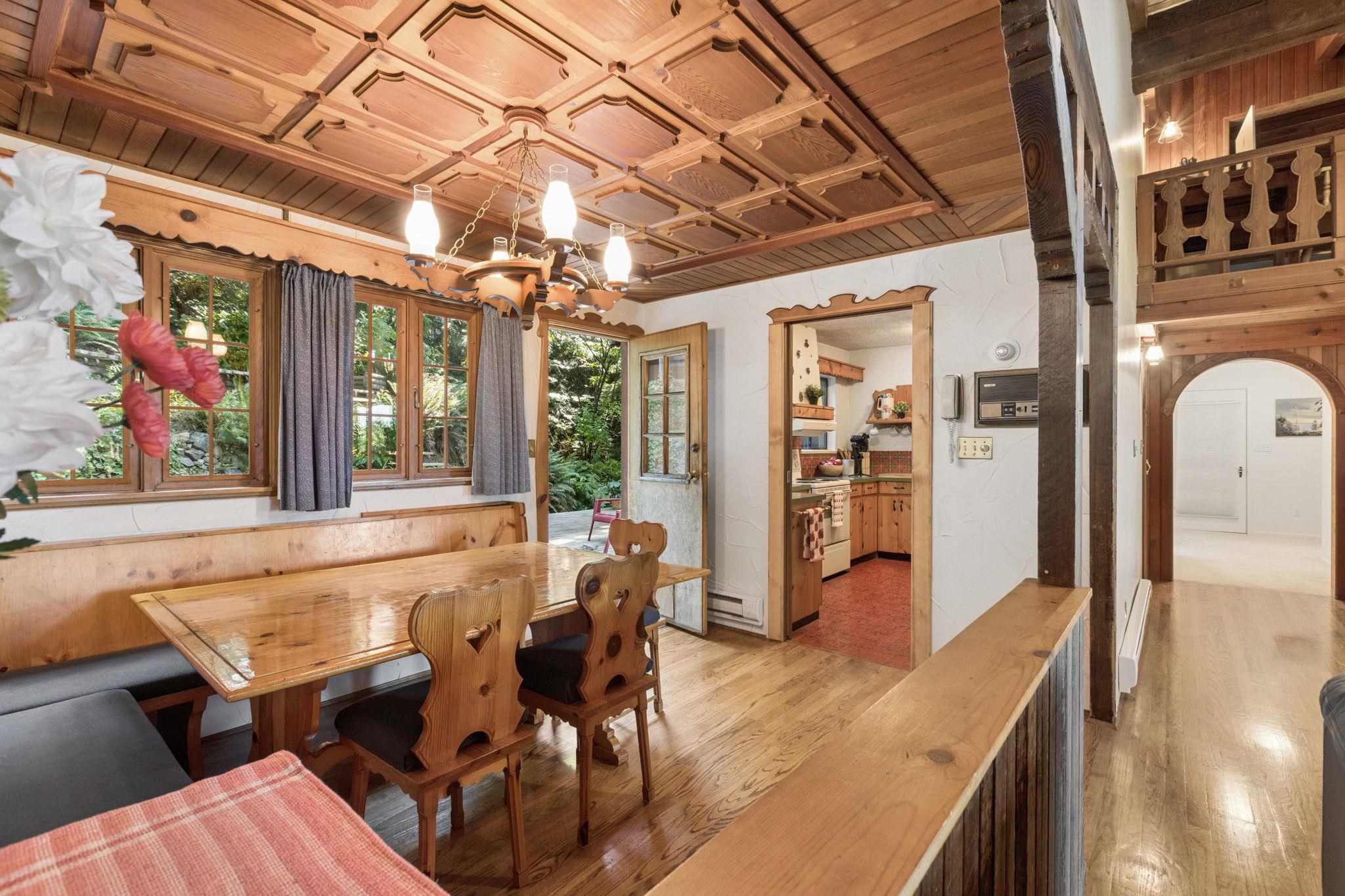 295 BAYVIEW ROAD