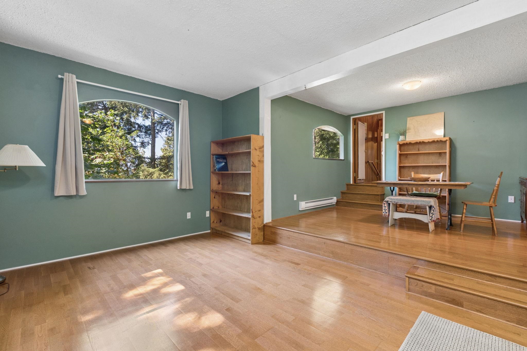 295 BAYVIEW ROAD