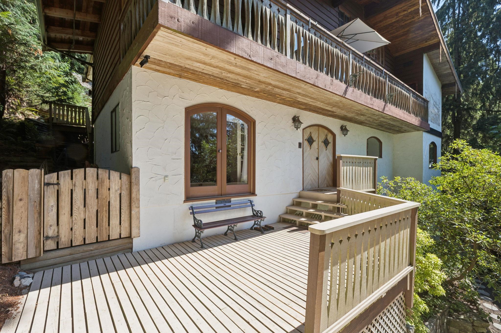 295 BAYVIEW ROAD
