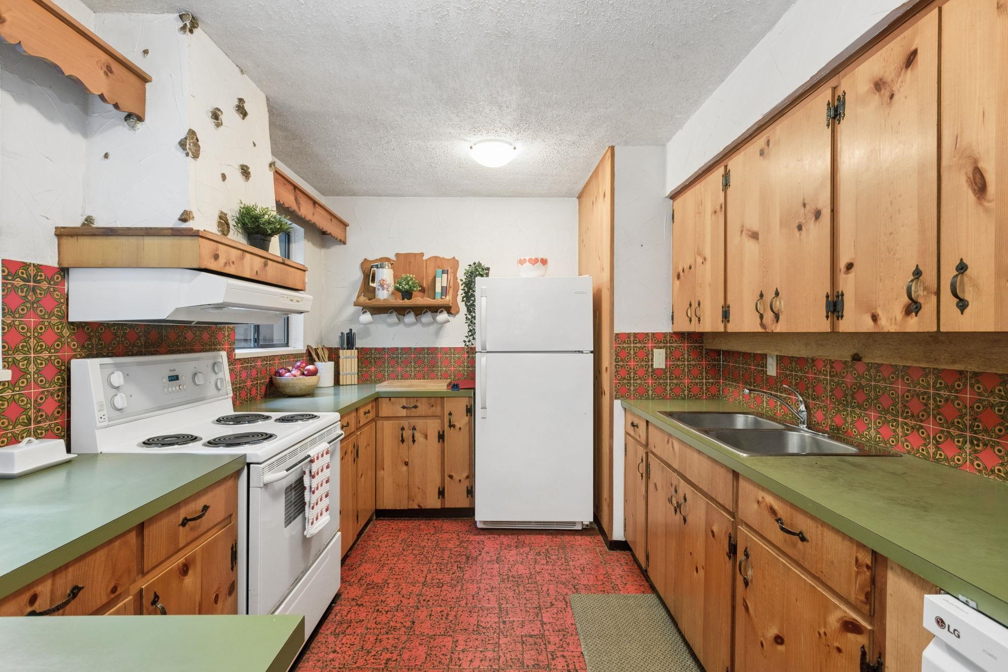 295 BAYVIEW ROAD