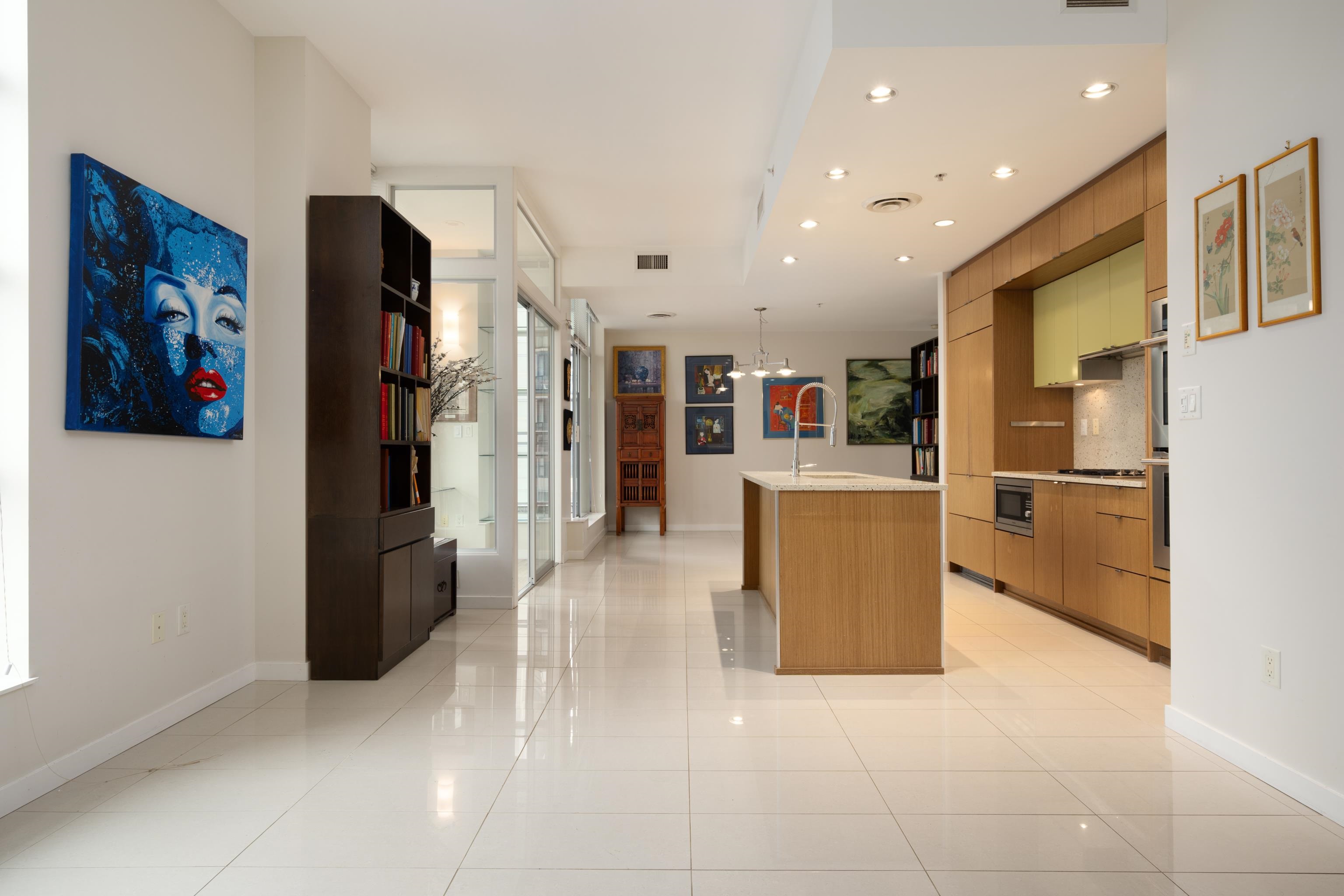 1404 1205 HOWE STREET