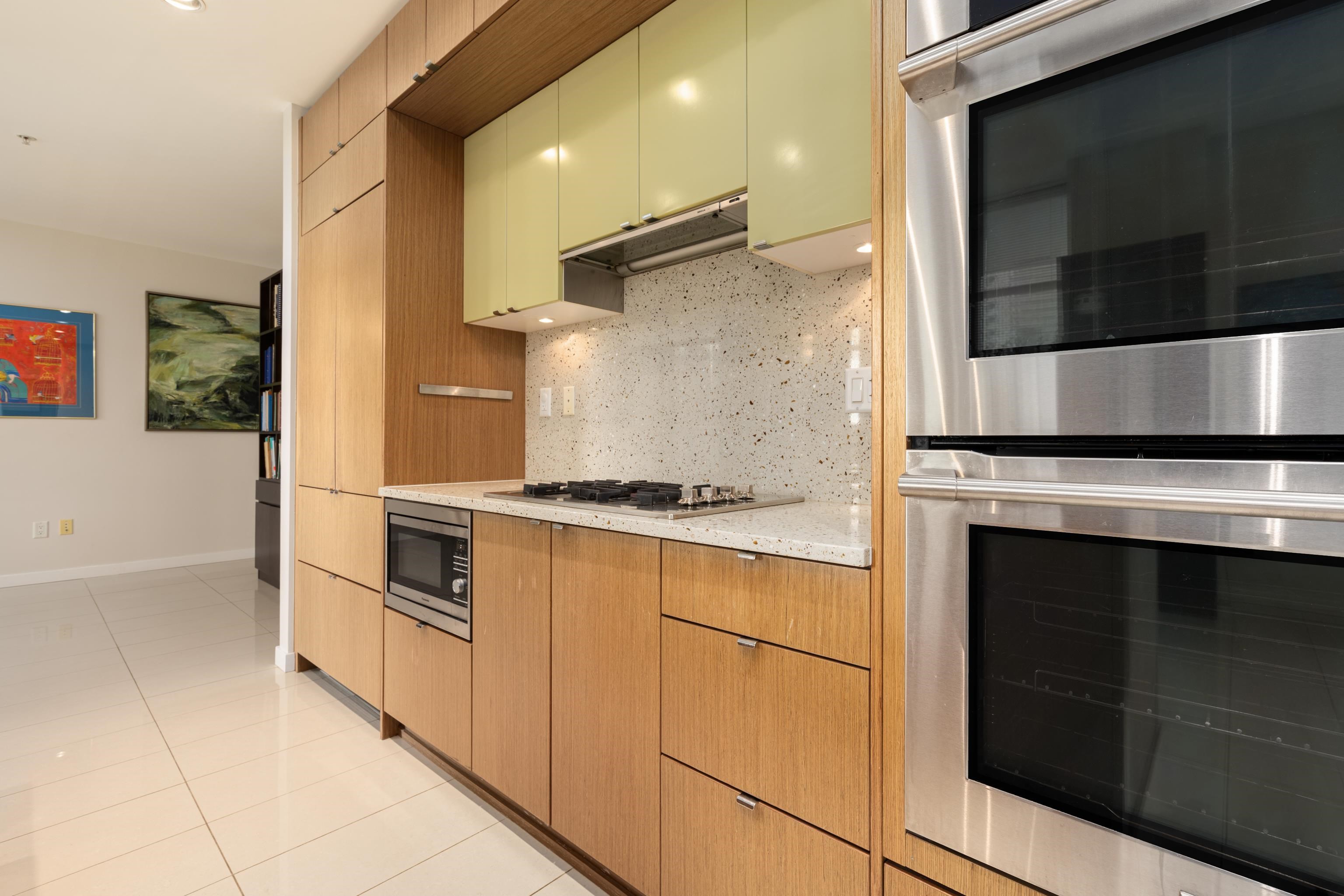 1404 1205 HOWE STREET