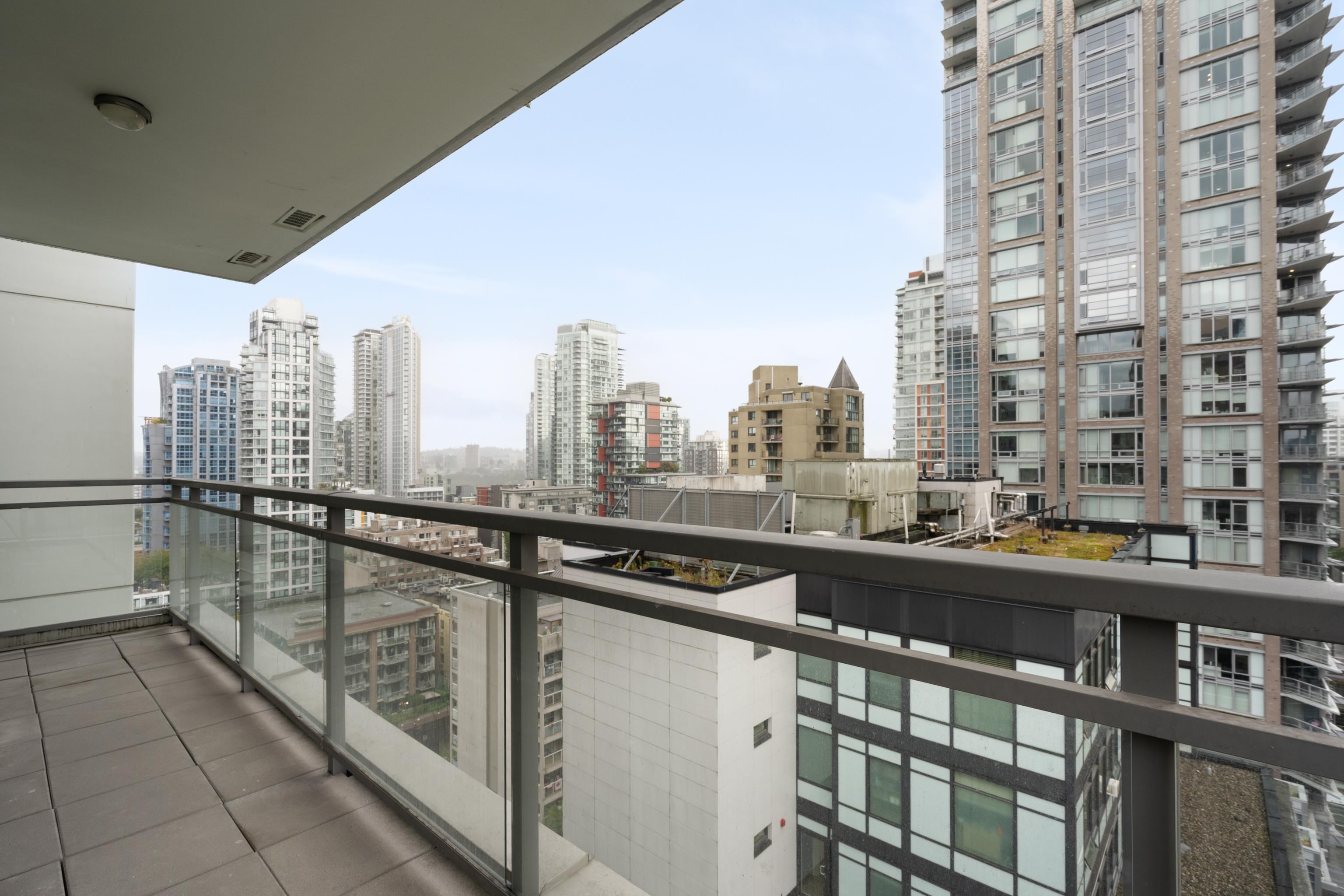 1404 1205 HOWE STREET