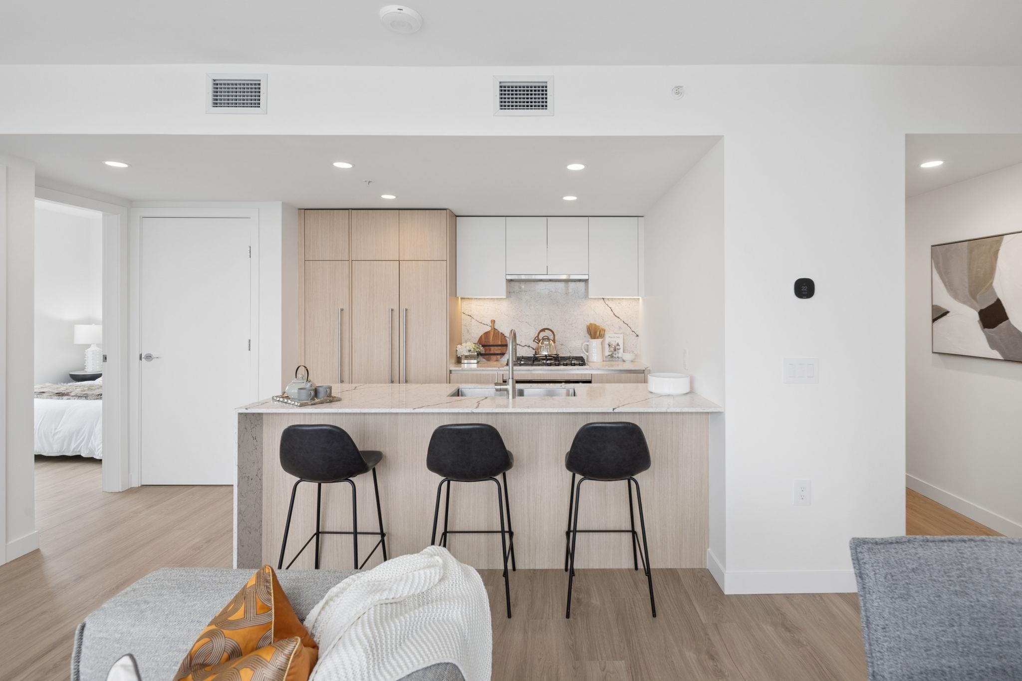2308 2135 SPRINGER AVENUE